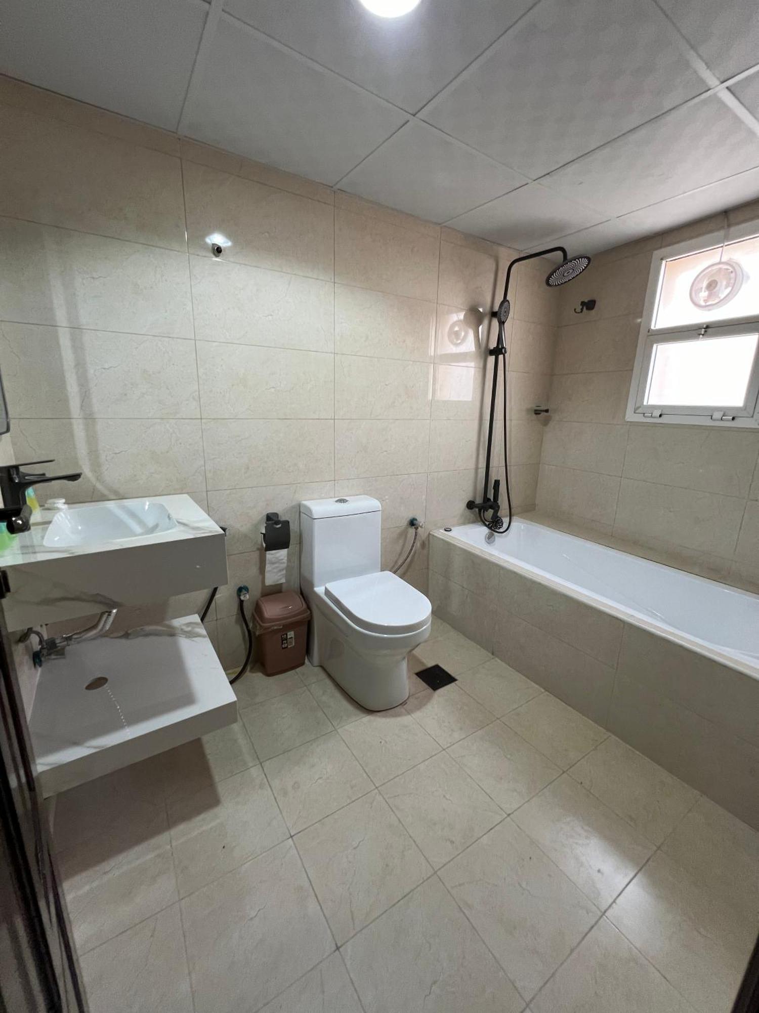 Aygro Hotel 2*