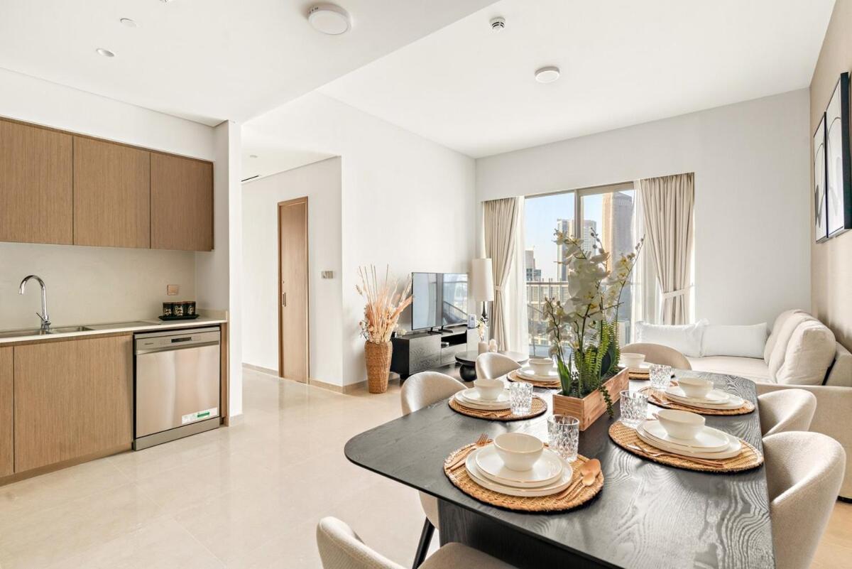 Luxury 2br Free Parking Walk To Burj And Fountains Apartment Dubai