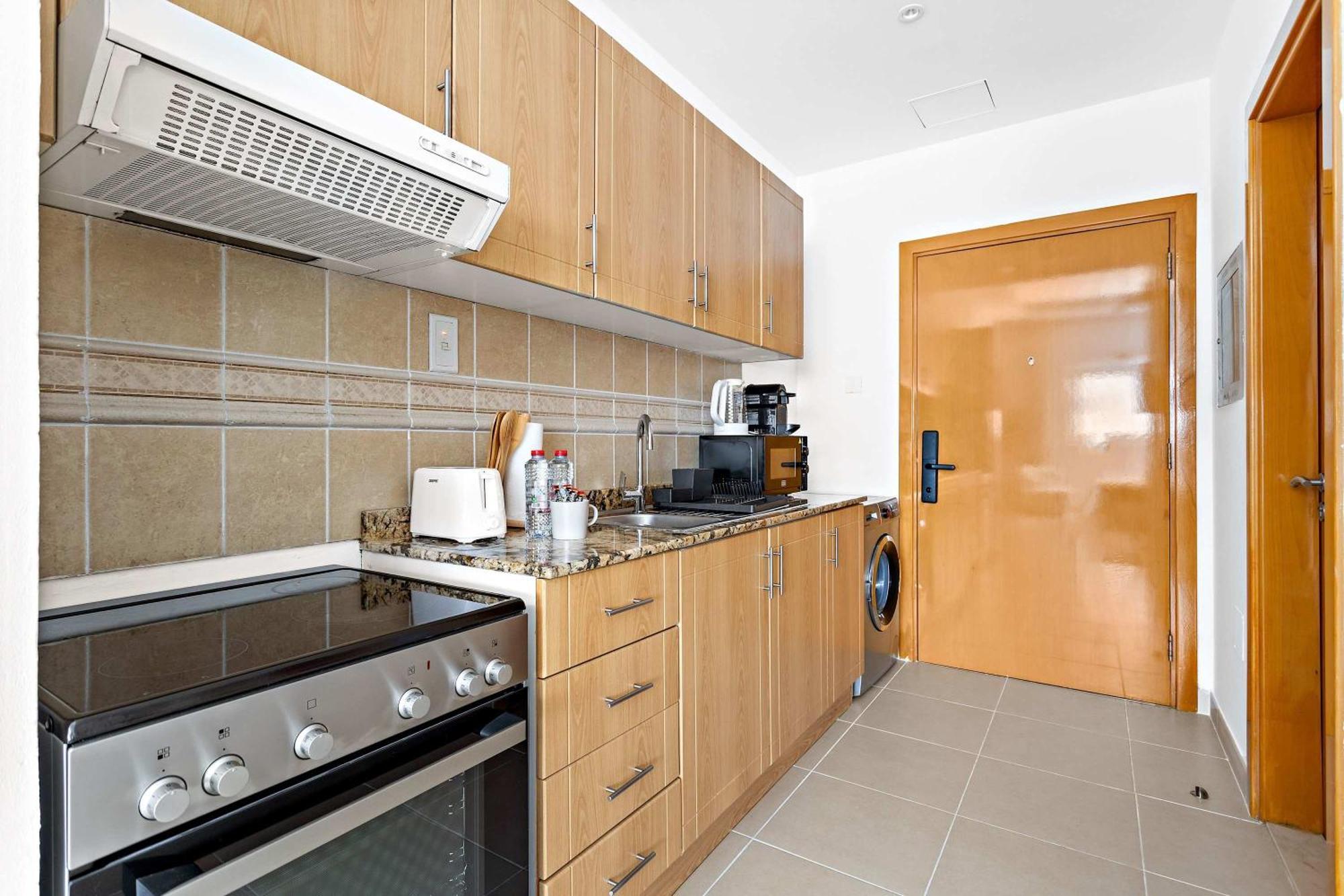 Apartment Silkhaus New In Asb Tower Walking Distance To Mall Dubai
