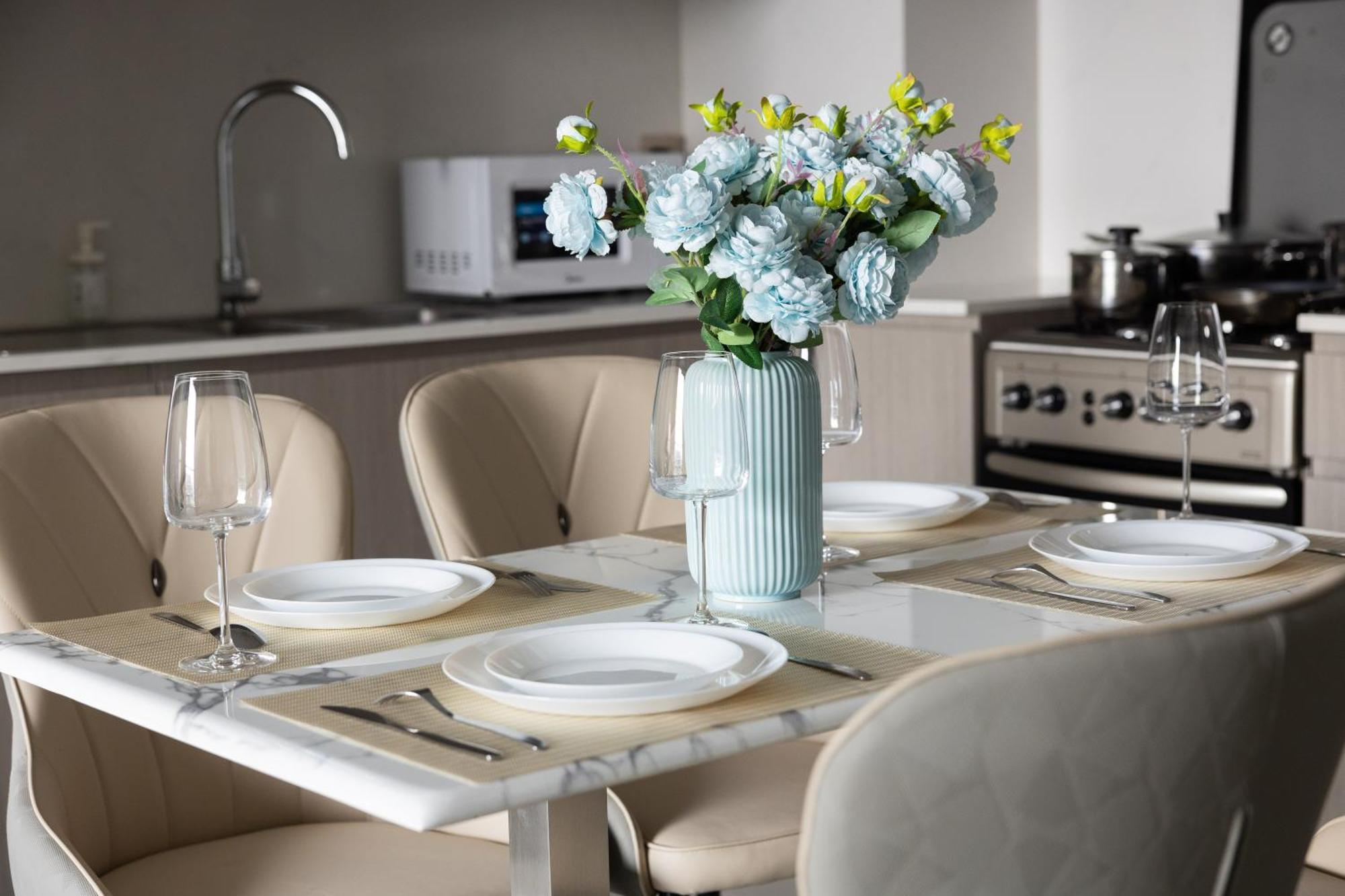 Luxury 2br With Burj Khalifa Views & Fountain Views *