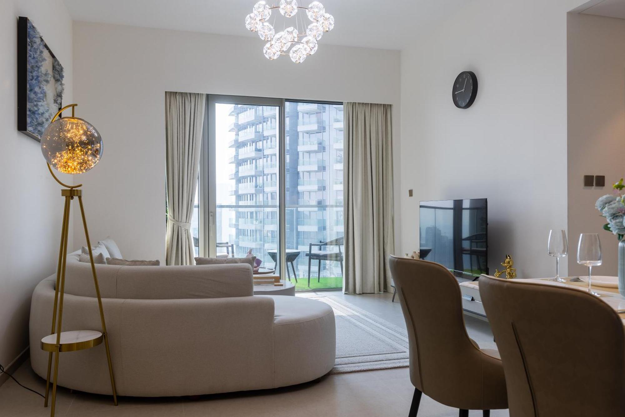 Luxury 2br With Burj Khalifa Views & Fountain Views Apartment *
