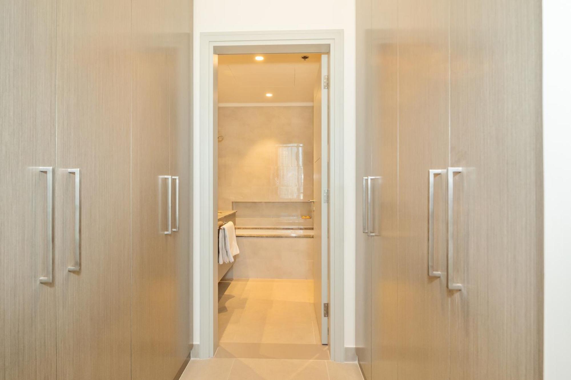 2Br Downtown Views Near Burj Khalifa & Dubai Mall Dubai