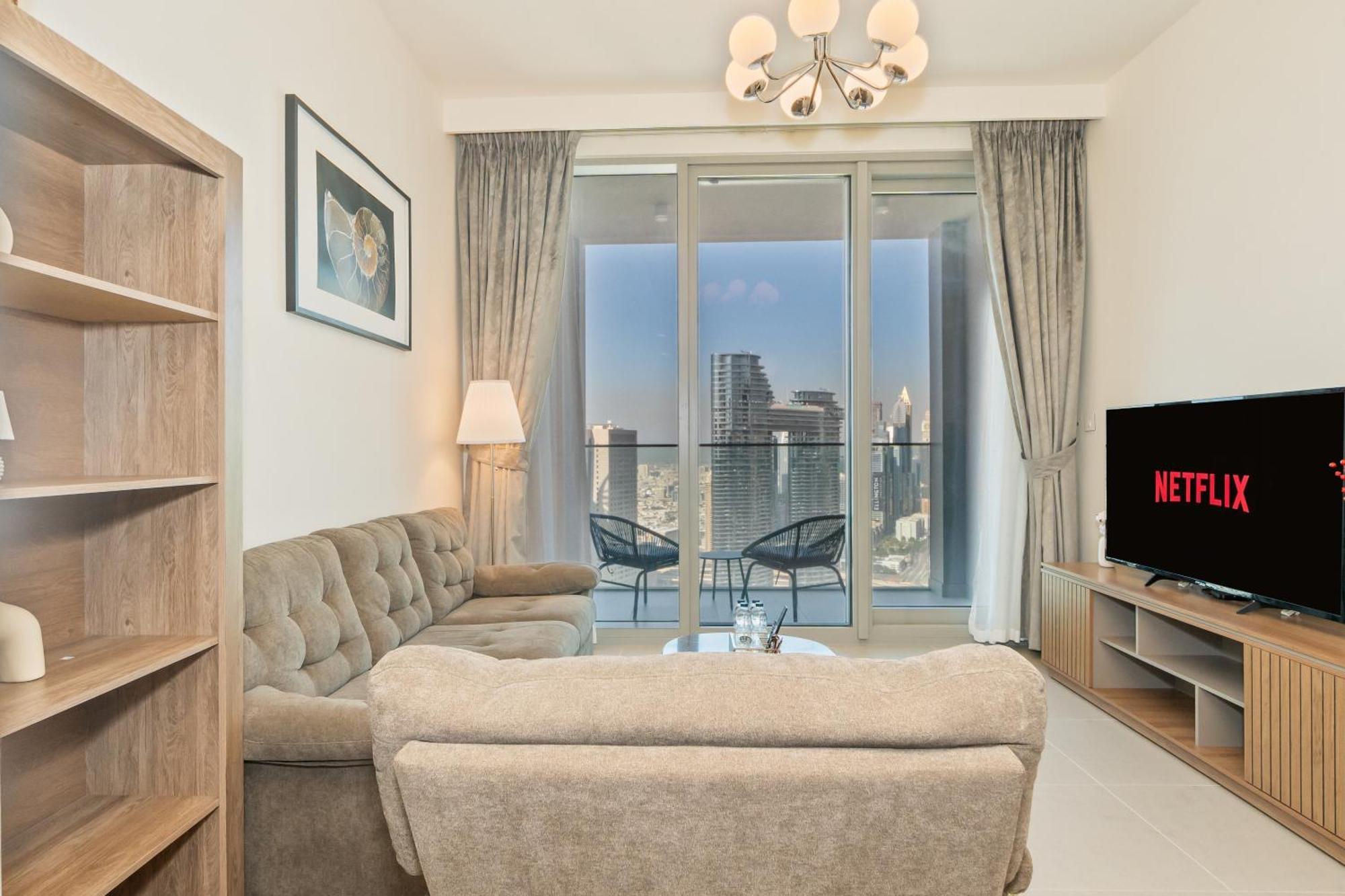 2Br Downtown Views Near Burj Khalifa & Dubai Mall Apartment *