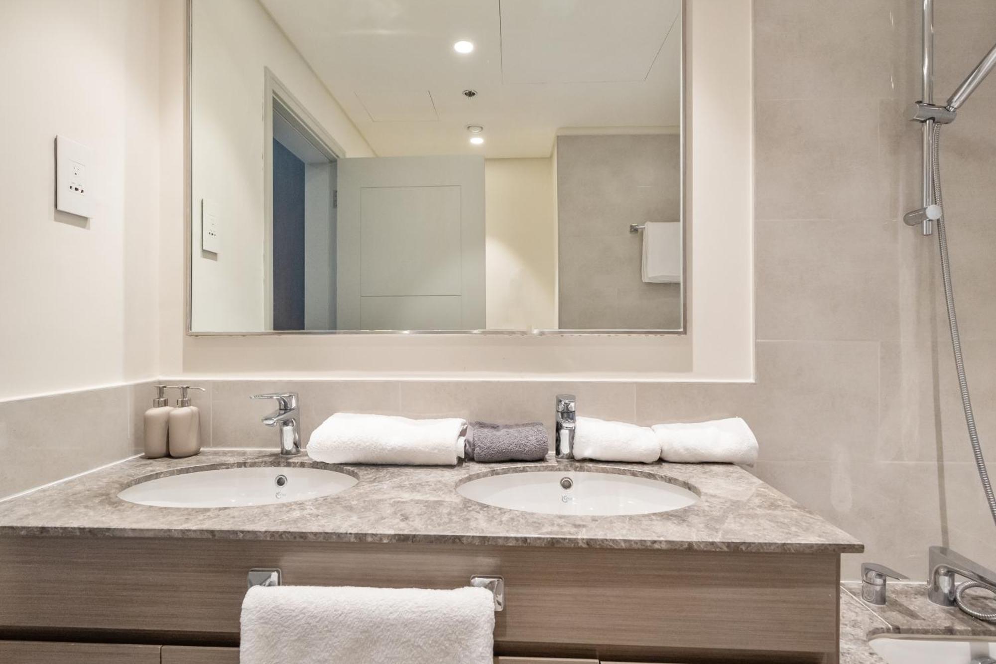 2Br Downtown Views Near Burj Khalifa & Dubai Mall Apartment Dubai