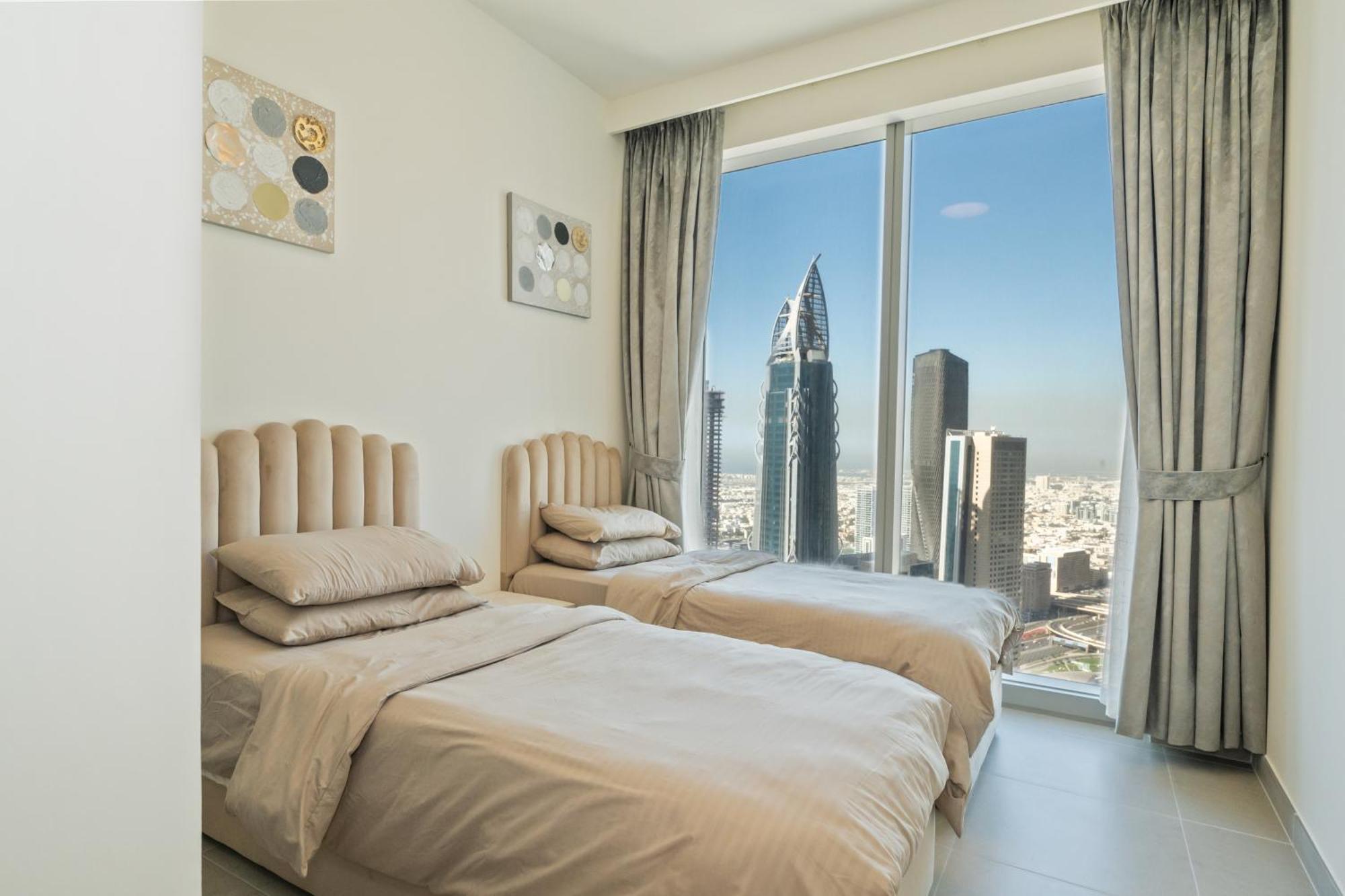 Apartment 2Br Downtown Views Near Burj Khalifa & Dubai Mall *