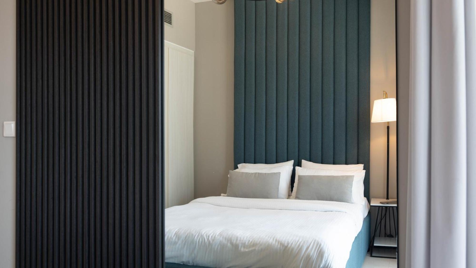 Keyrock Living - Lakeview Retreat In Business Bay Apartment Dubai