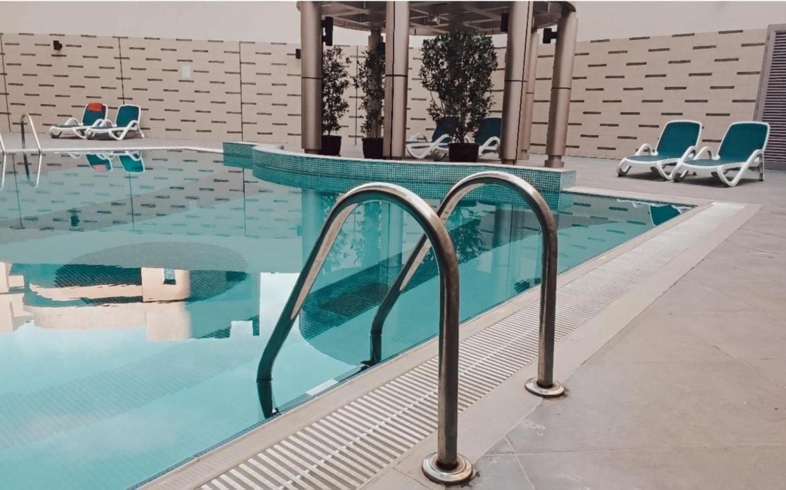 Stylish Marina View With Private Marina Walk Access Apartment *