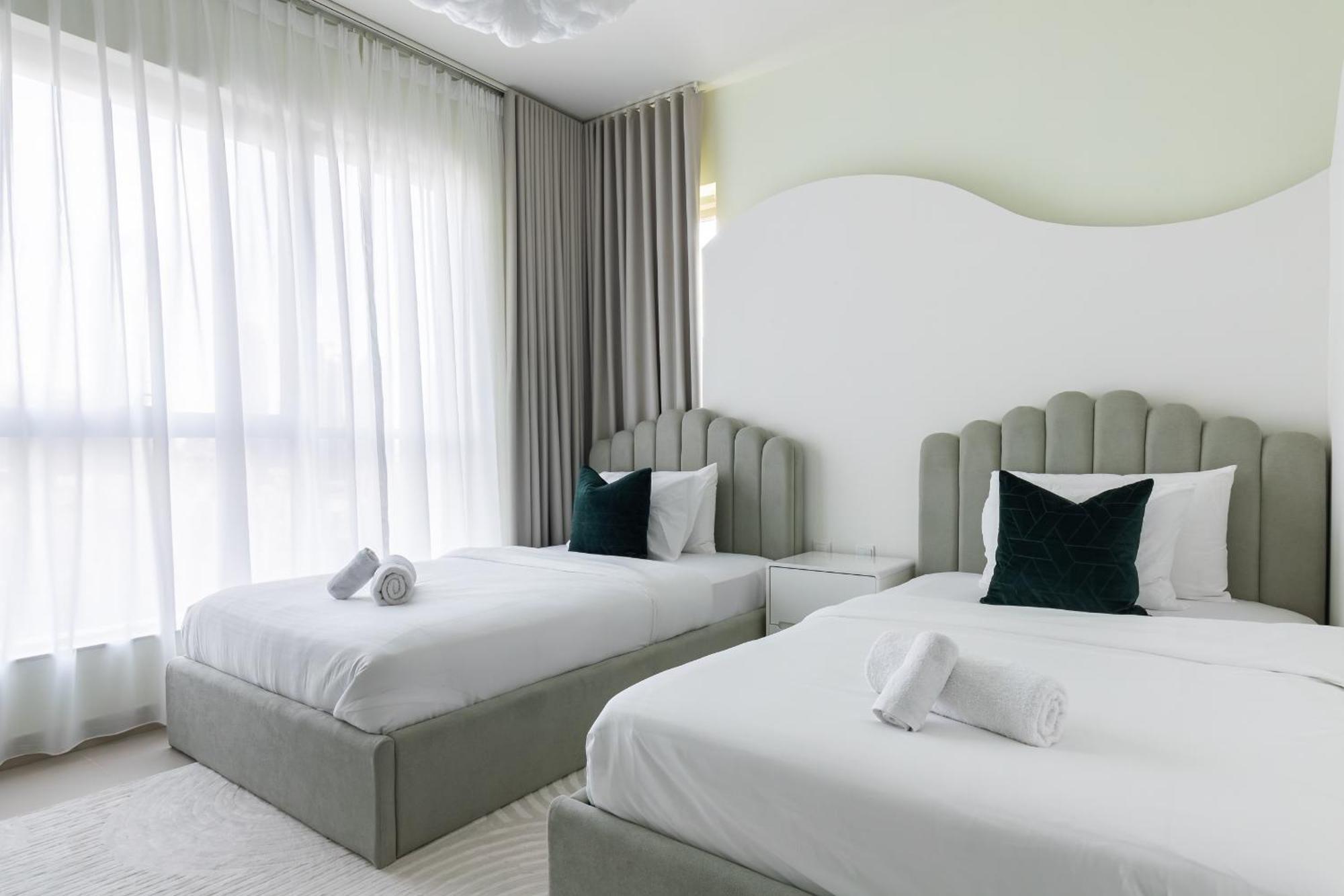 Kinfolk Homes - No 1 Family Stay, Partial Burj Khalifa Fountain View * Dubai