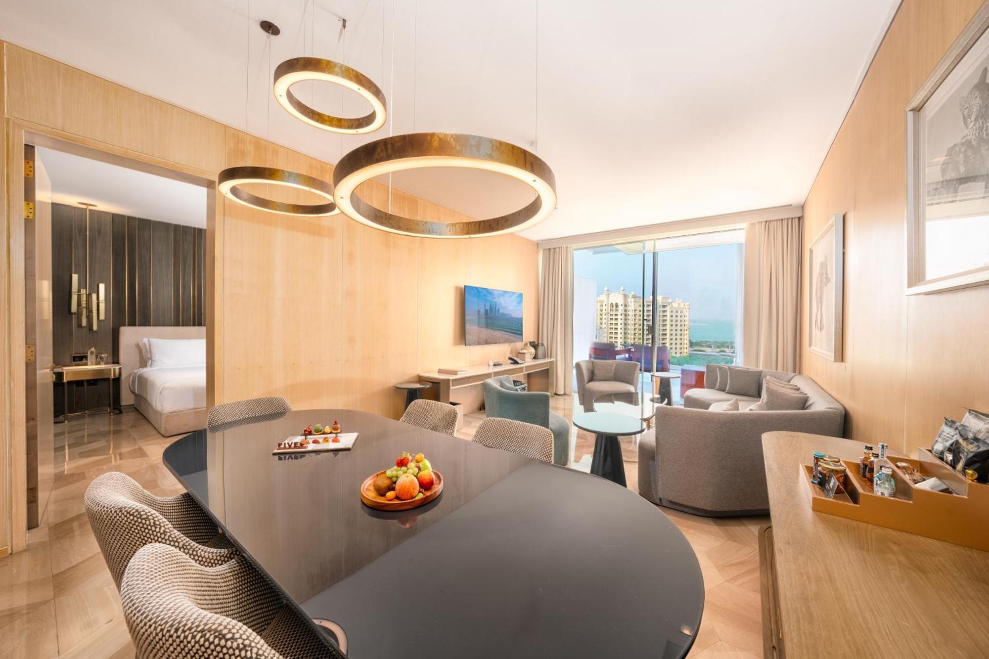 Resort Five Palm Jumeirah Dubai
