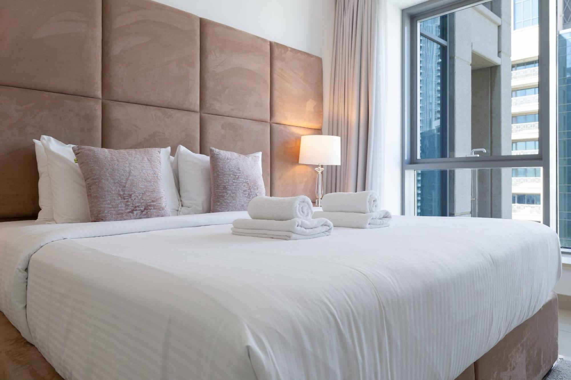 Signature Burj Khalifa View Residence Apartment Dubai