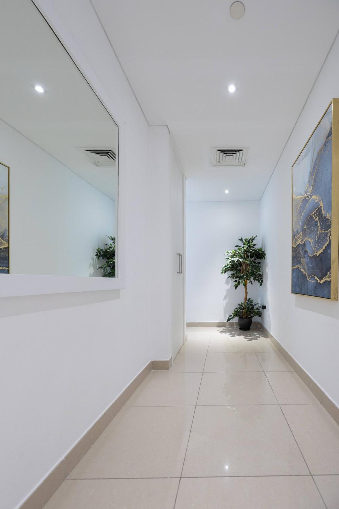 Signature Burj Khalifa View Residence
