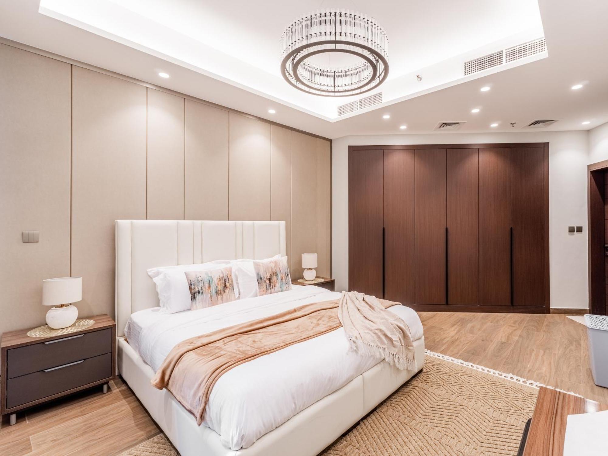 Luxury Brand-new 2br In Nobles Tower - Business Bay - Exclusive Amenities, Managed By Think Realty Apartment
