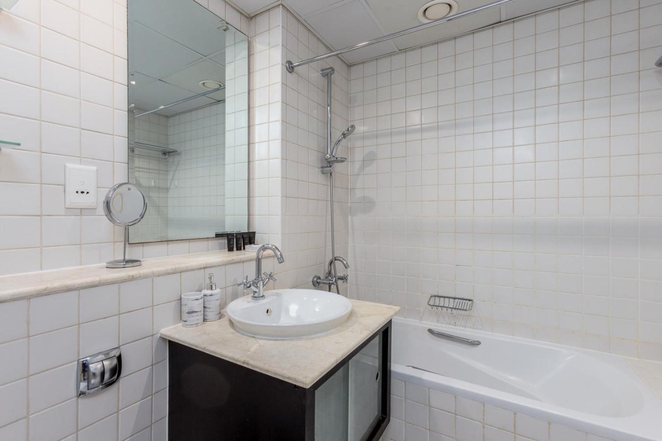 High Floor - 2br In Al Majara, Marina - Allsopp & Allsopp Apartment Dubai