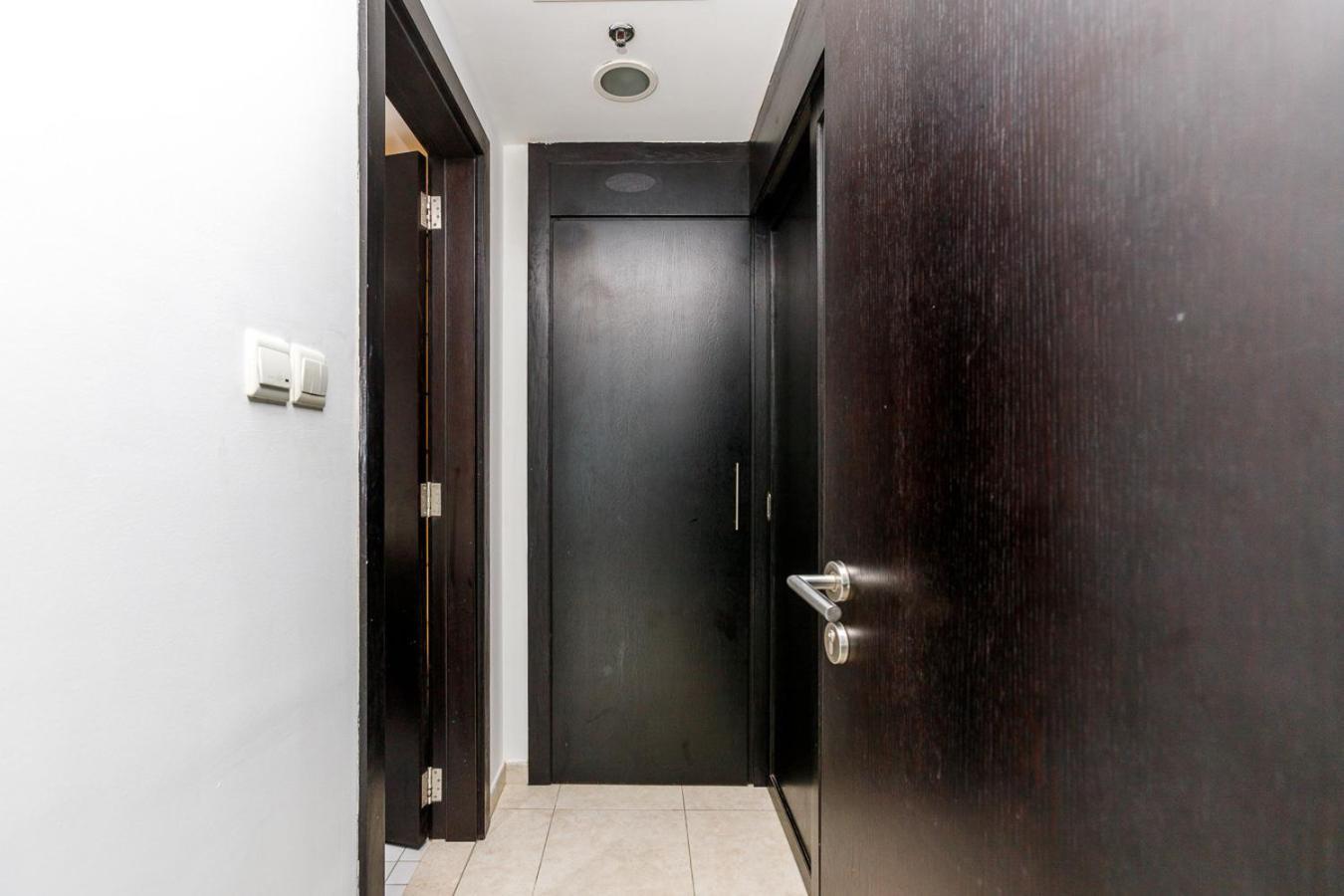 High Floor - 2br In Al Majara, Marina - Allsopp & Allsopp