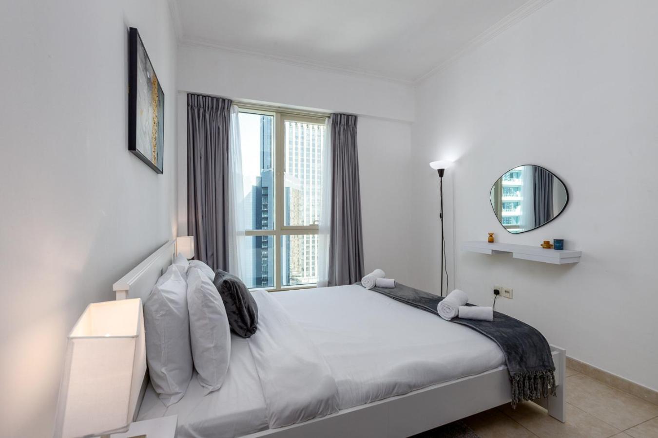 High Floor - 2br In Al Majara, Marina - Allsopp & Allsopp Apartment *