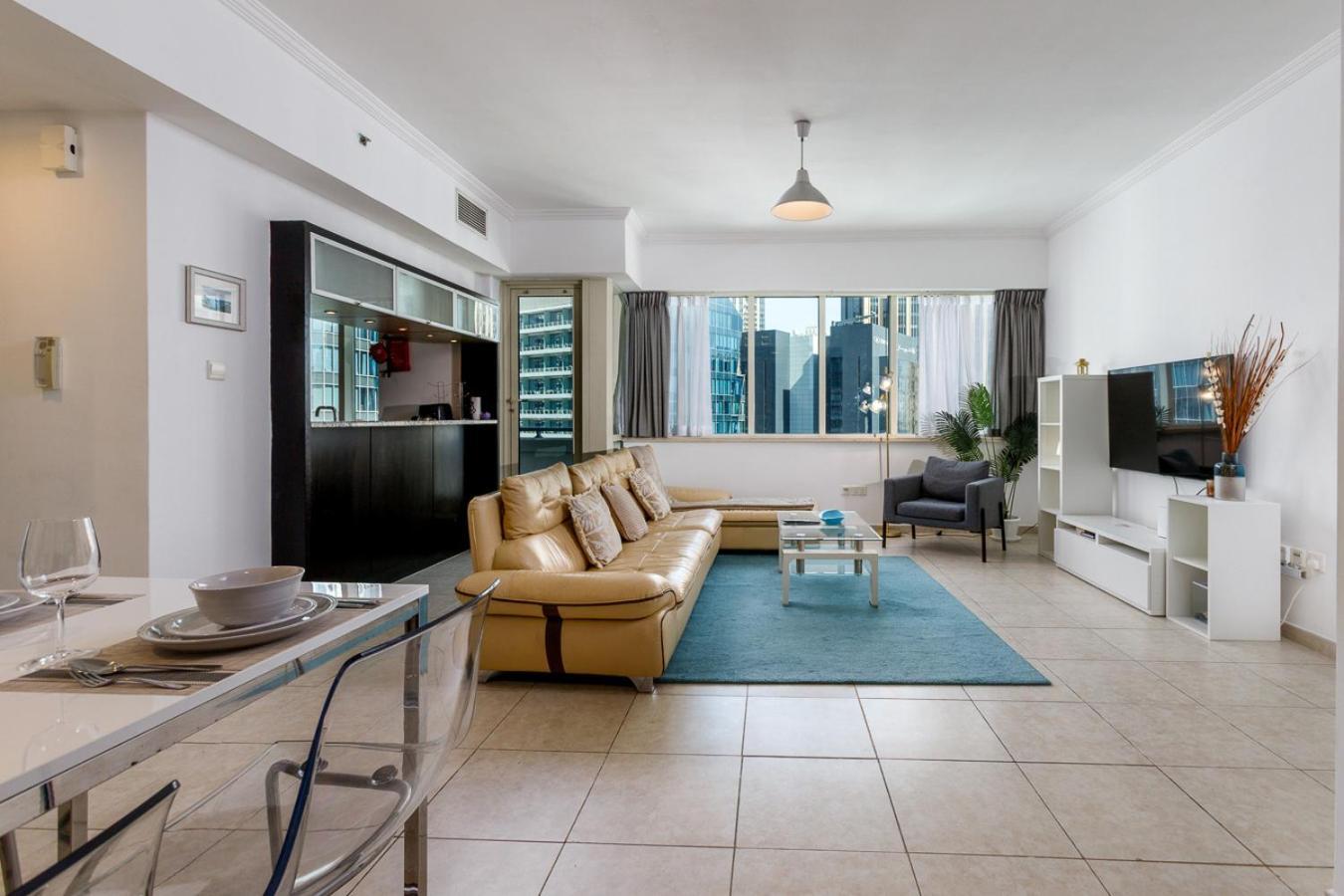 High Floor - 2br In Al Majara, Marina - Allsopp & Allsopp *