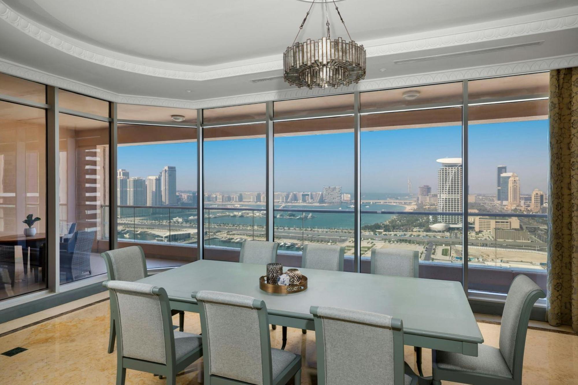 Al Habtoor Grand Resort, Autograph Collection 5*