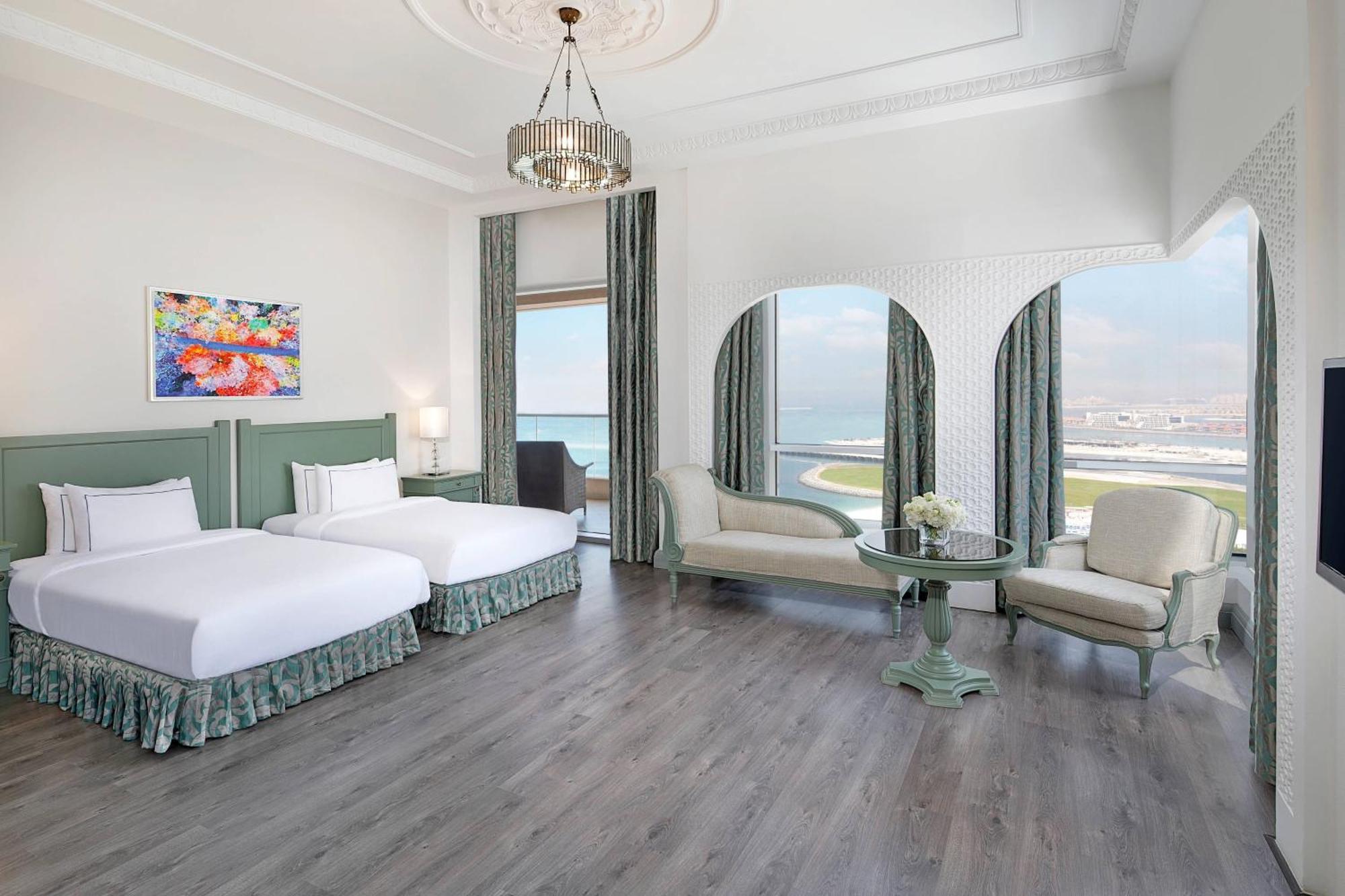 Al Habtoor Grand Resort, Autograph Collection 5*