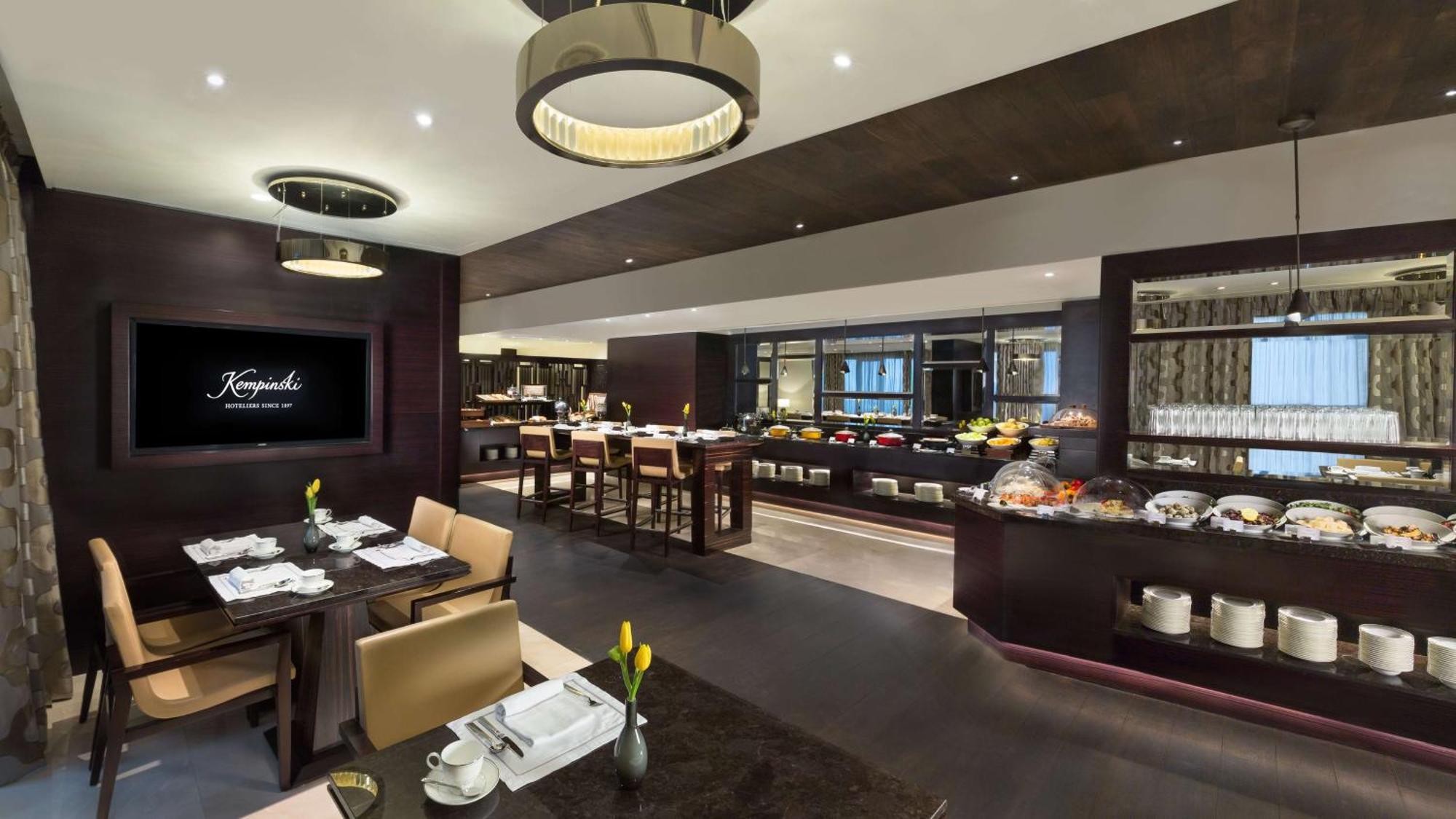 Hotel Kempinski Mall Of The Emirates, 5*