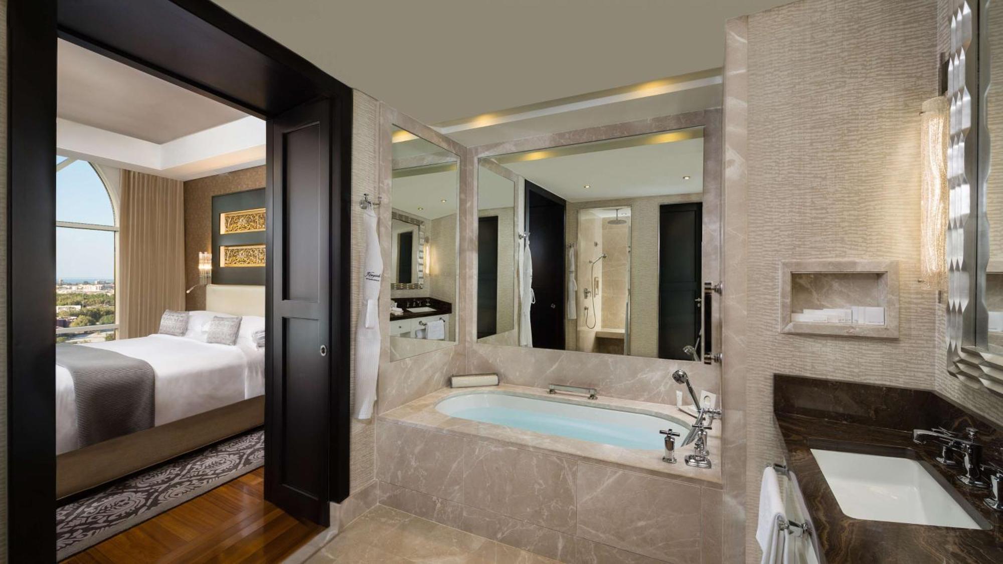 Hotel Kempinski Mall Of The Emirates, 5*