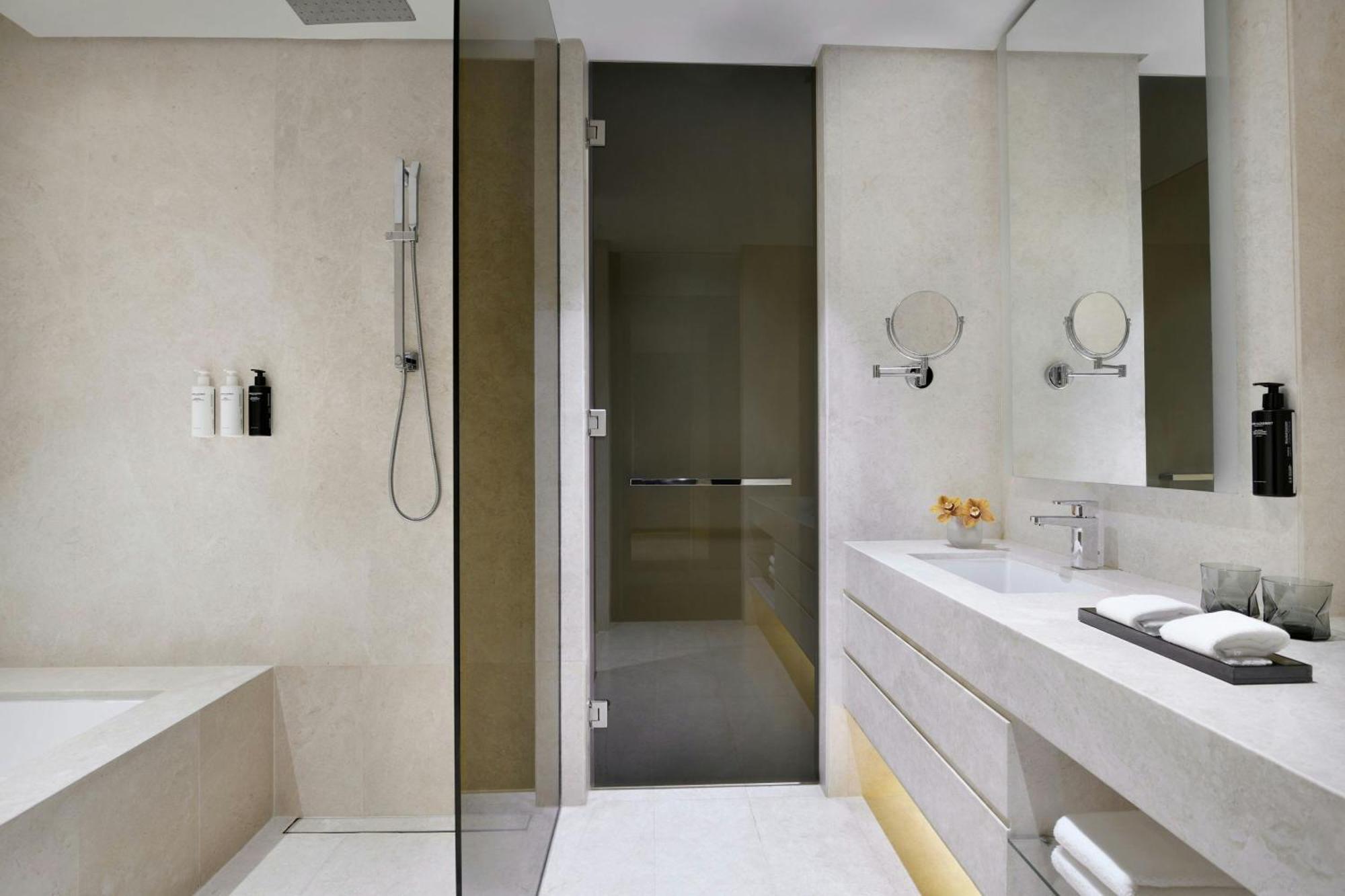 Hotel La & Walk Dubai, Autograph Collection Dubai