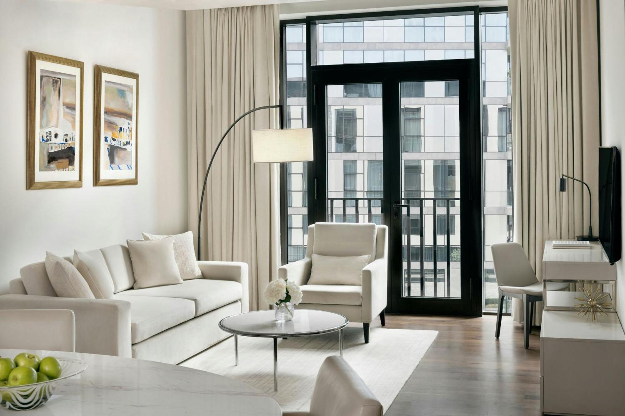 La & Walk Dubai, Autograph Collection 5*