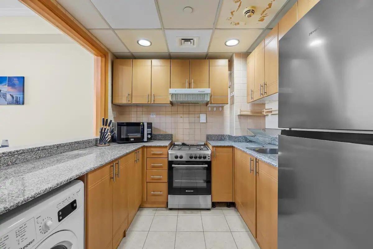 Modern Living Nestle With1bedroom- Full Kitchen * Dubai