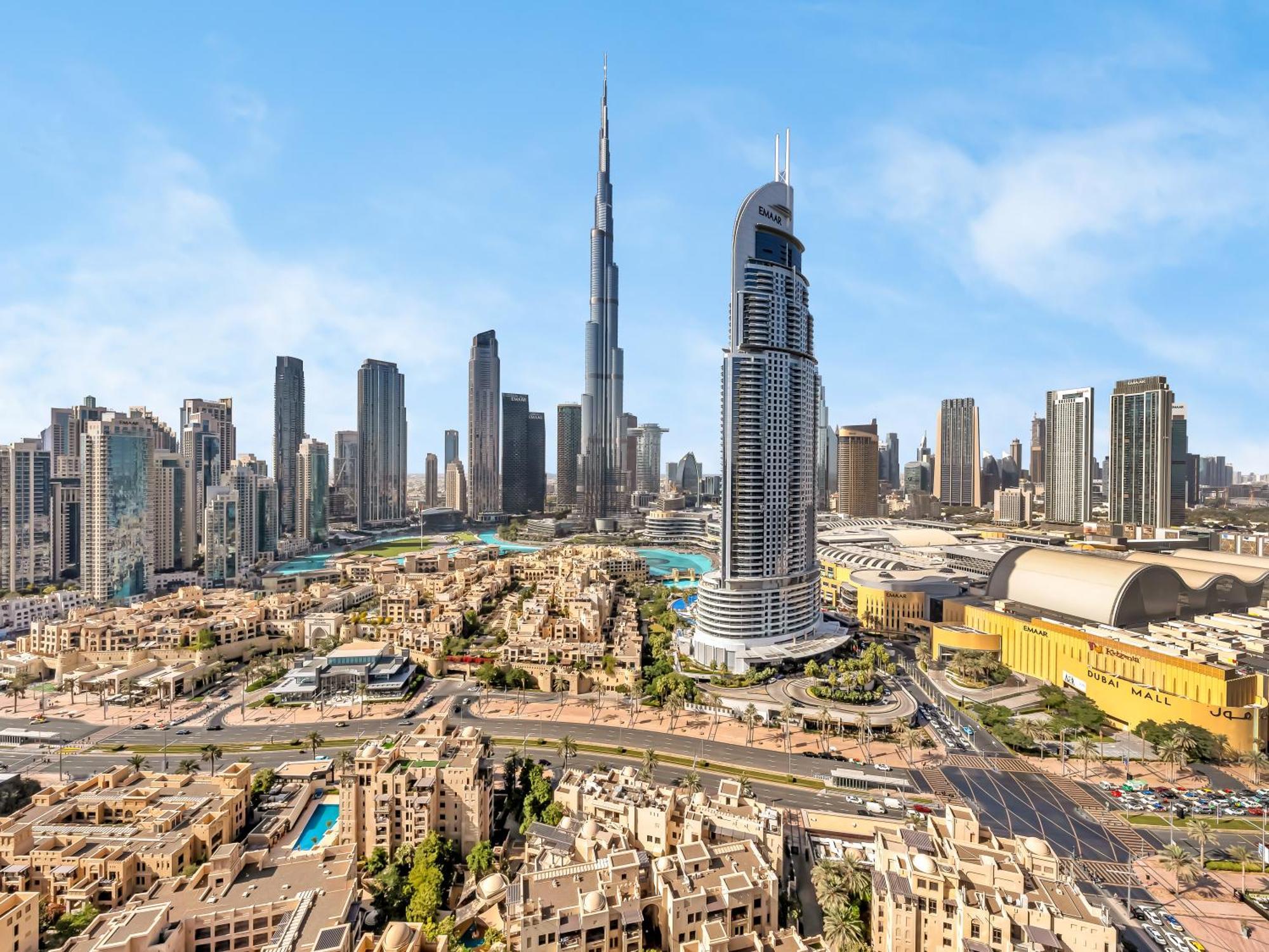 Luxurious Apartments In Burj Royale With Burj Khalifa Views Opposite Dubai Mall Apartment *