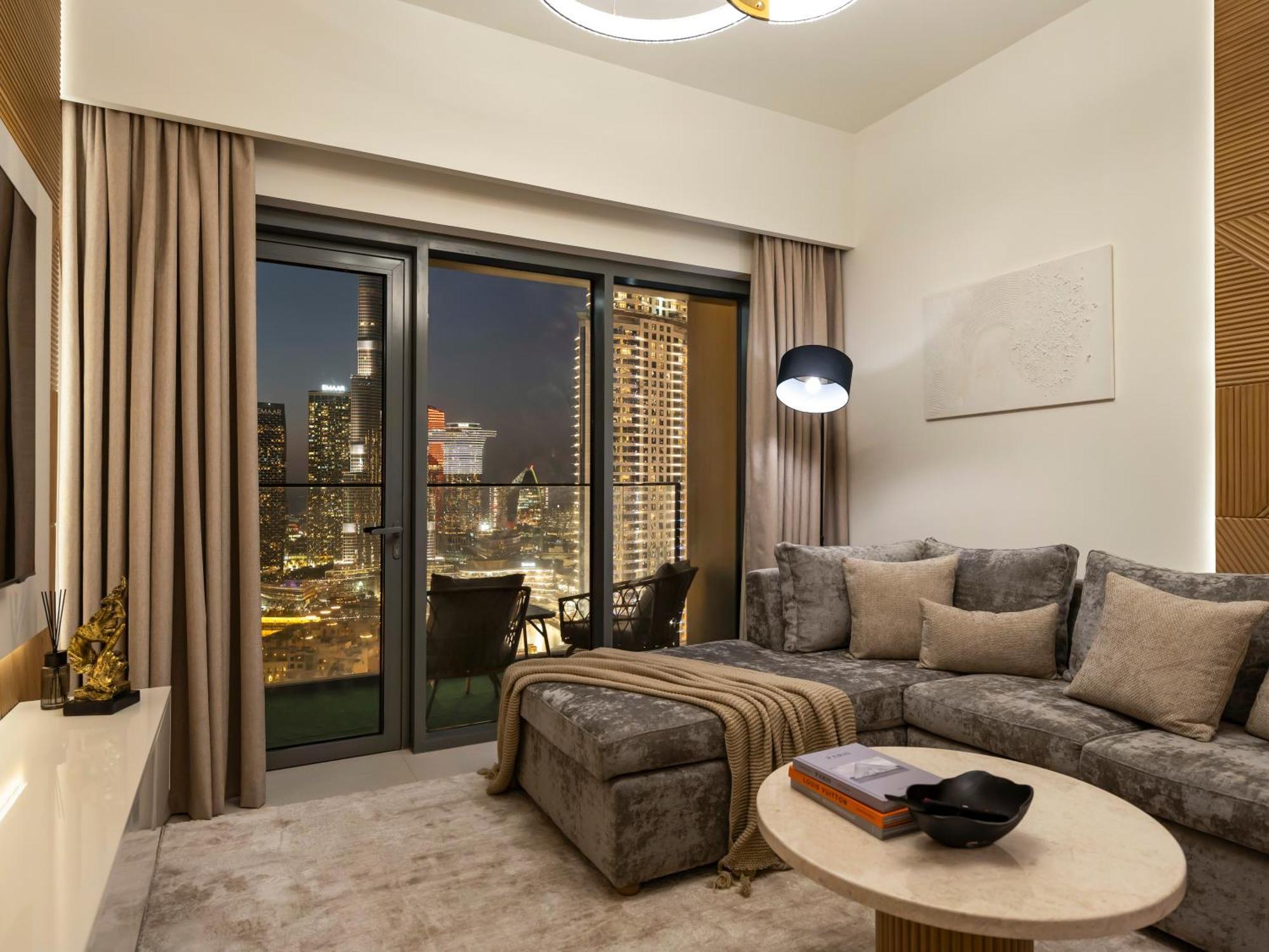 Luxurious Apartments In Burj Royale With Burj Khalifa Views Opposite Dubai Mall