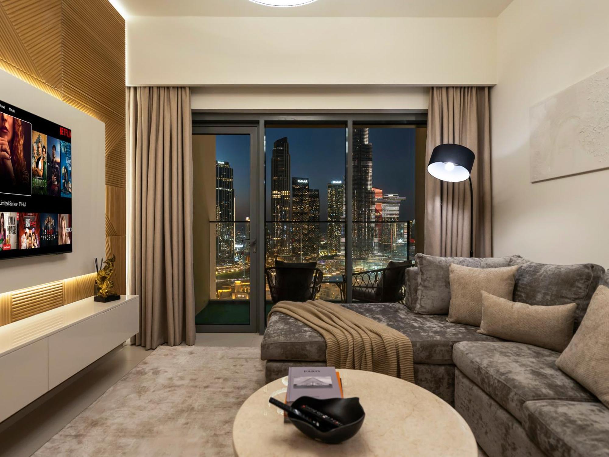 Apartment Luxurious Apartments In Burj Royale With Burj Khalifa Views Opposite Dubai Mall Dubai
