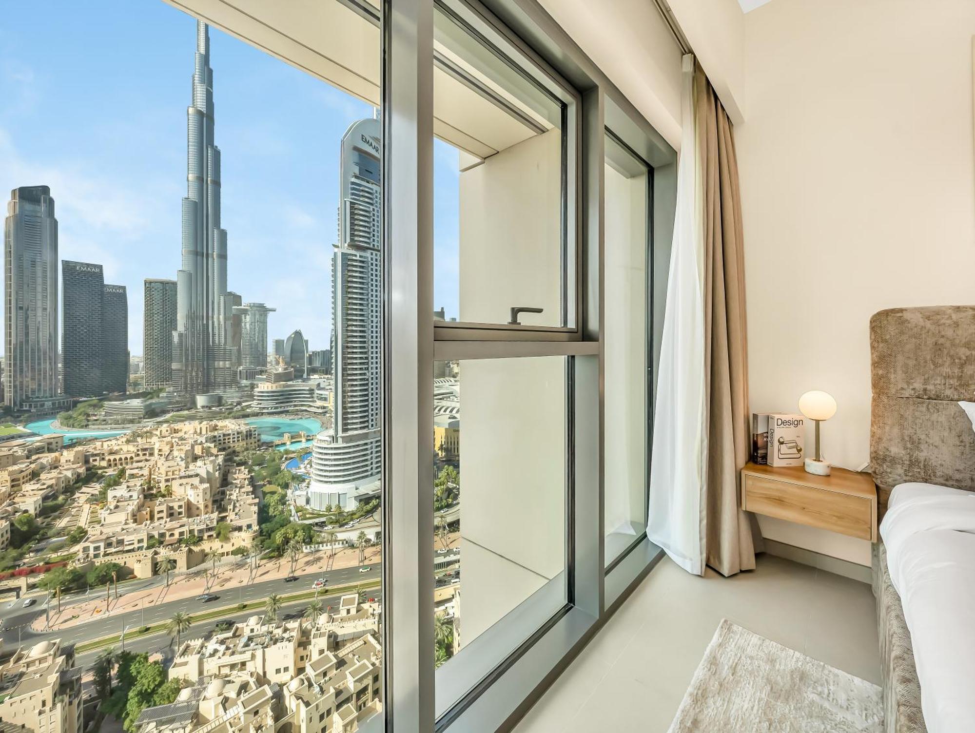 Luxurious Apartments In Burj Royale With Burj Khalifa Views Opposite Dubai Mall * Dubai