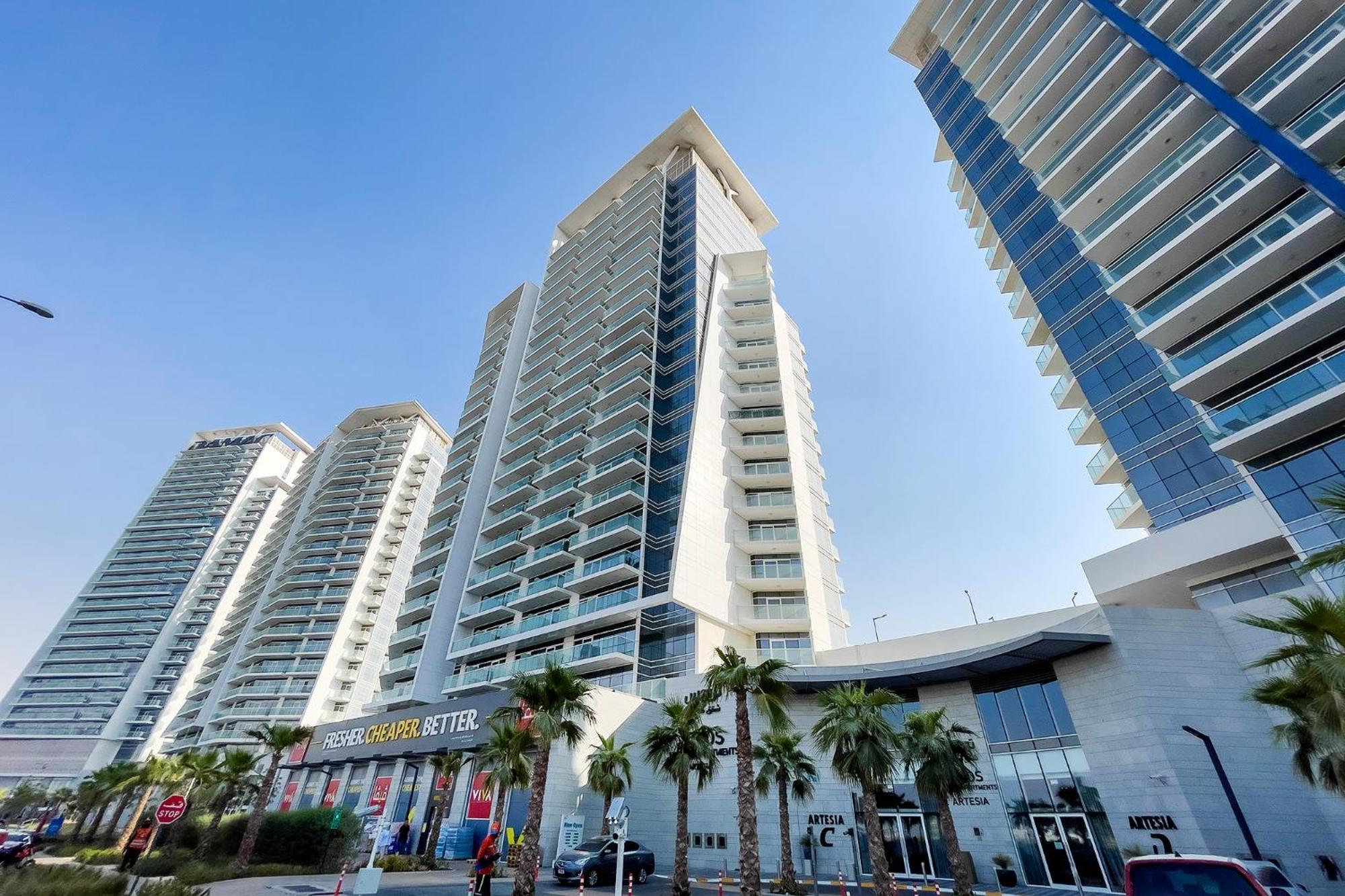 Apartment Modern 1bdr Artesia Damac Hills *