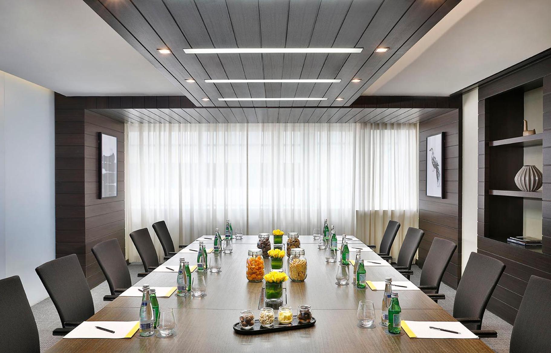 Voco By Ihg Hotel Dubai