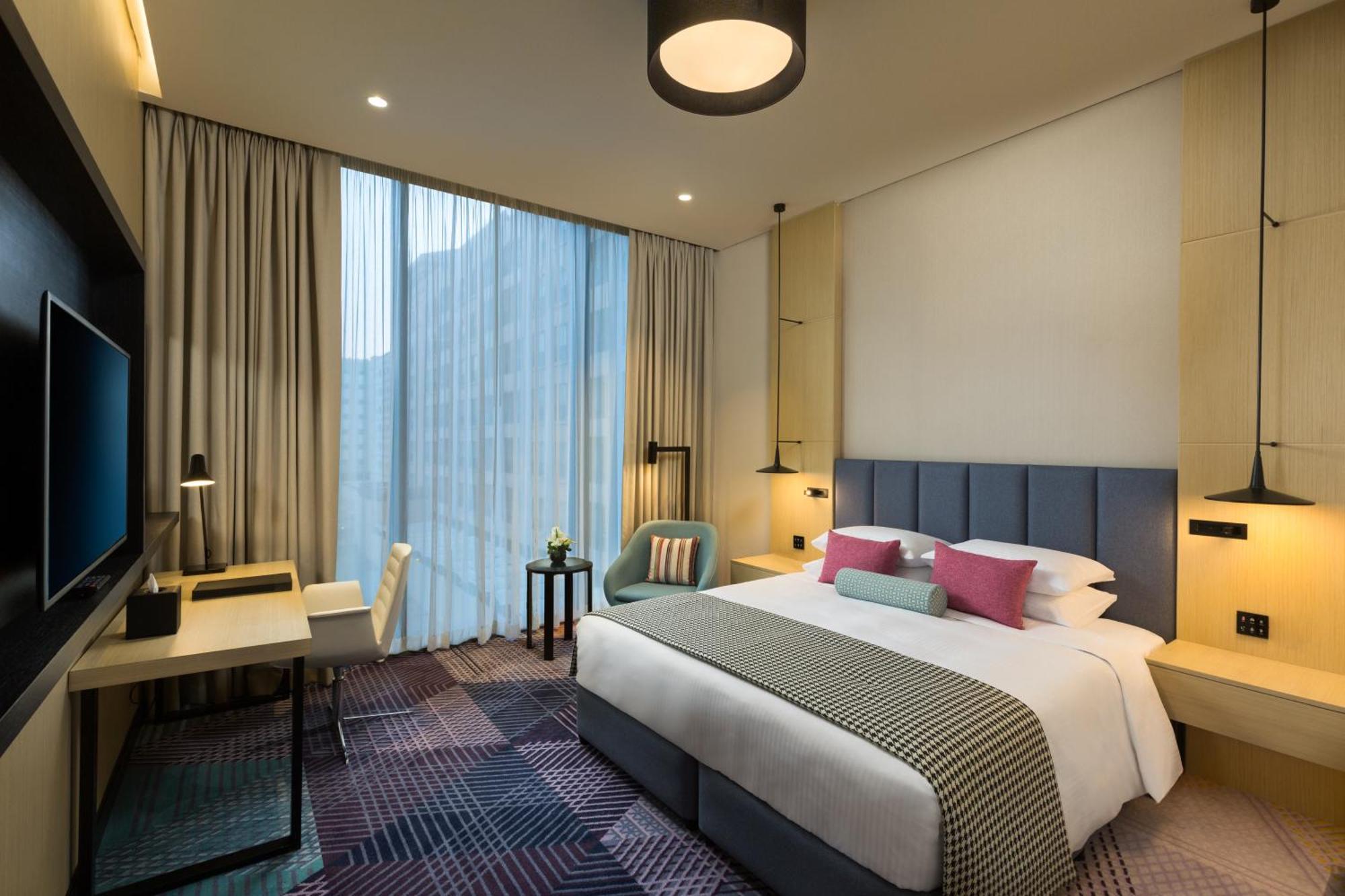 Hotel Millennium Al Barsha 4*