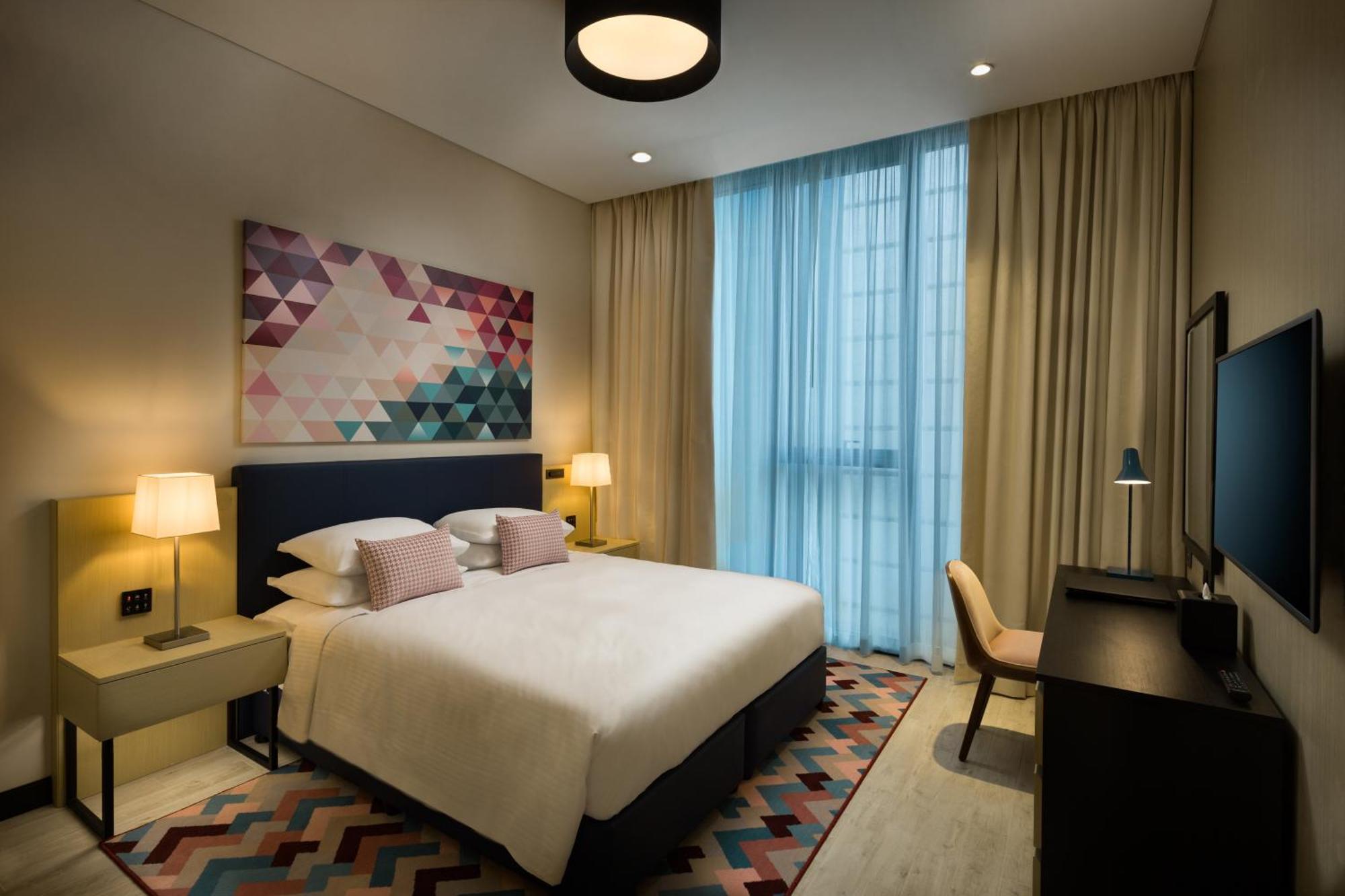 Hotel Millennium Al Barsha 4*