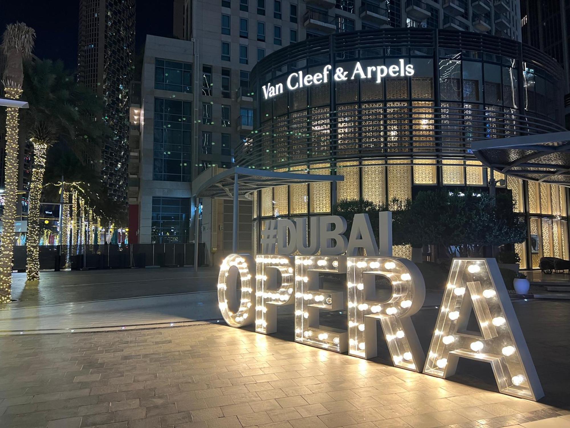 Downtown Luxury, The Address Opera Residences, 2br Burj View *