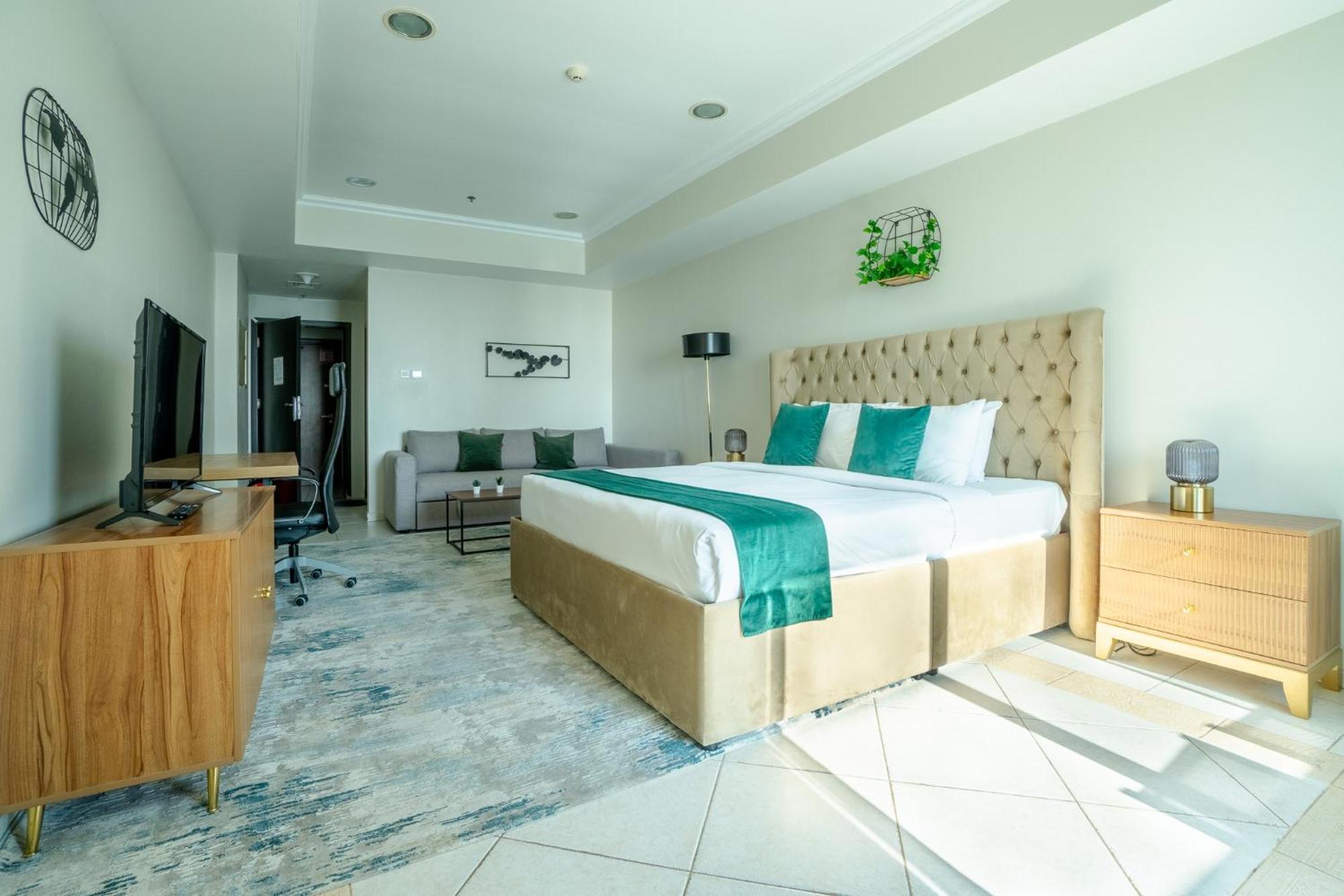 Marina - 75th Floor Above The Clouds, Elegant&big Aparthotel *
