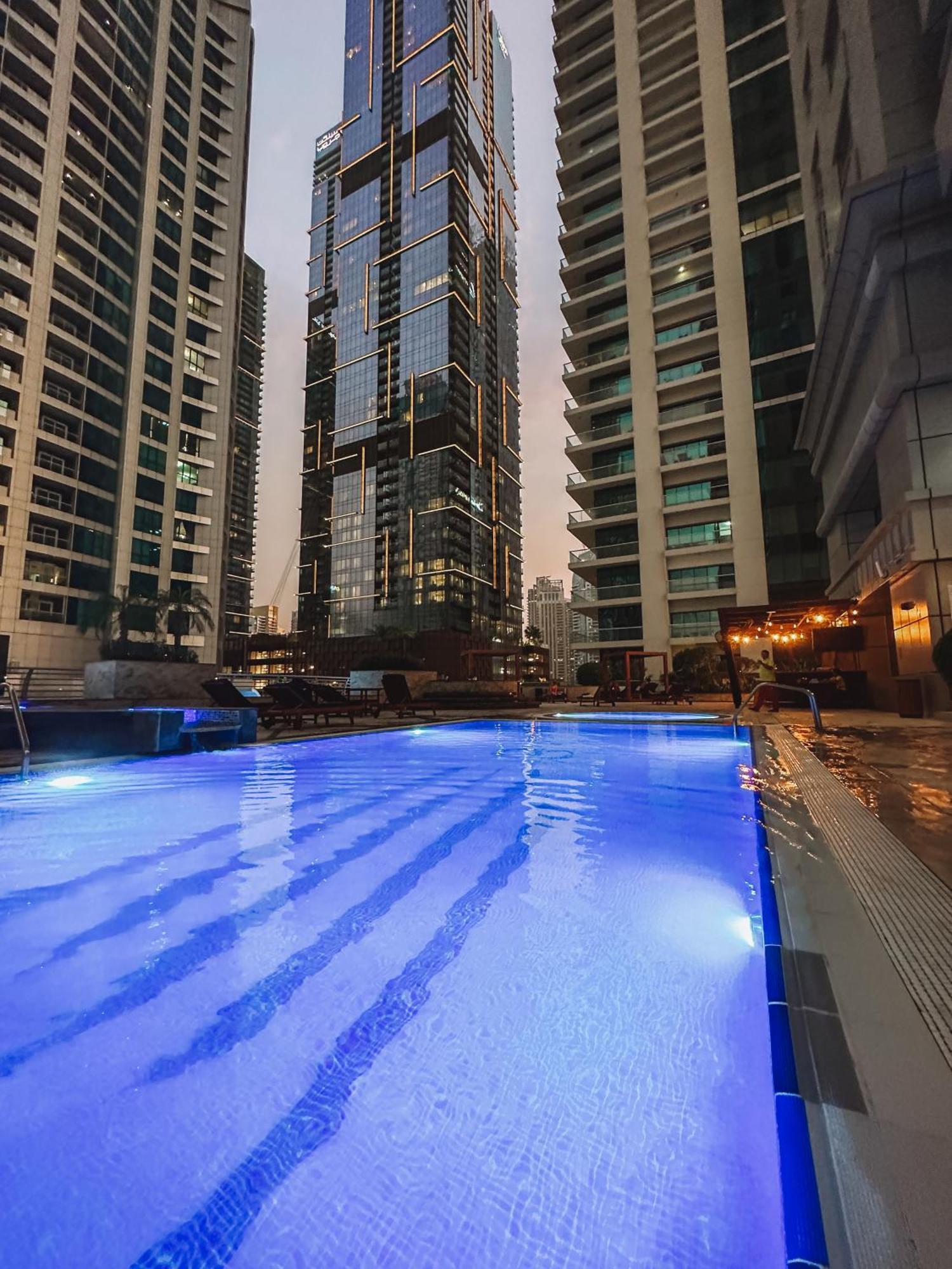Aparthotel Marina - 75th Floor Above The Clouds, Elegant&big