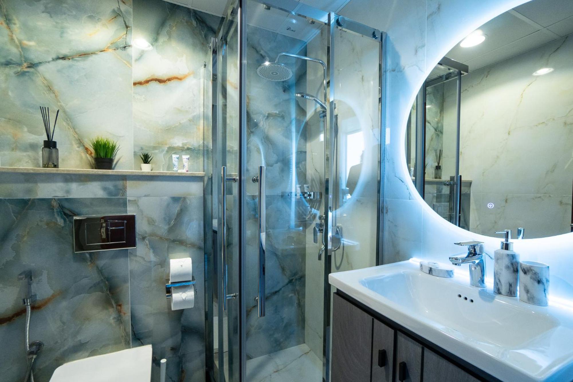 Marina - 75th Floor Above The Clouds, Elegant&big Aparthotel *