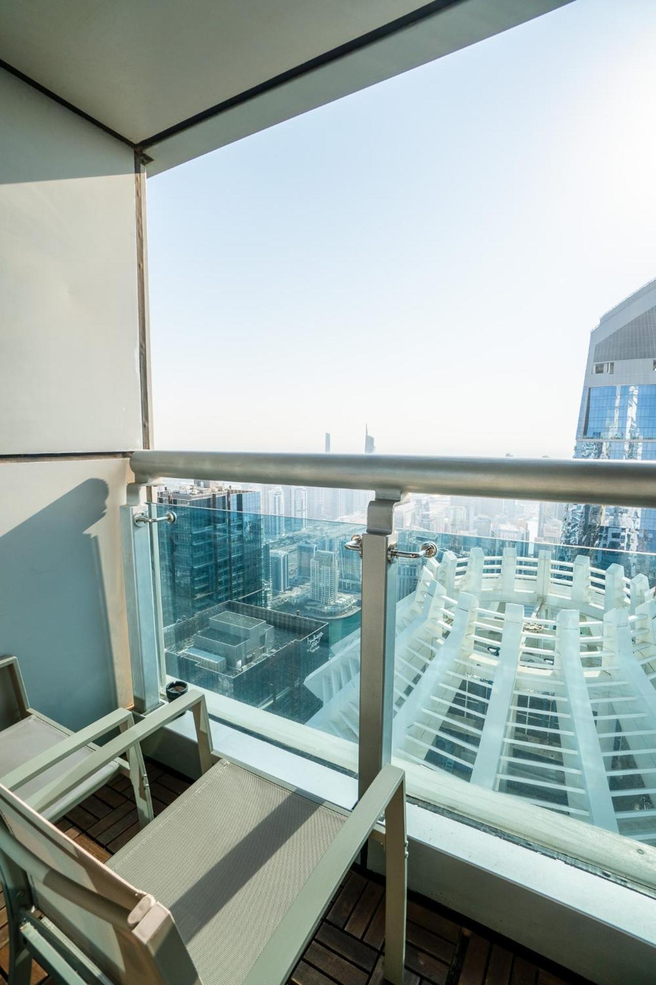 Marina - 75th Floor Above The Clouds, Elegant&big *
