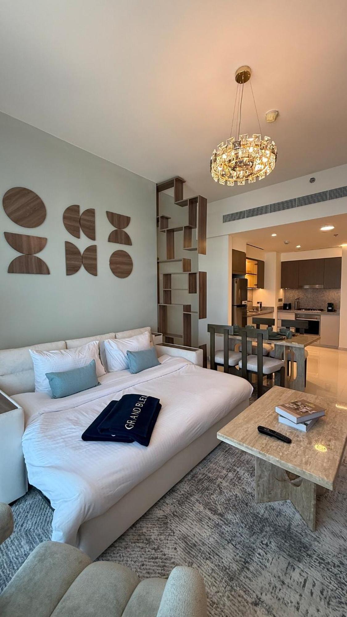 Seaside Elegance 1br At Emaar Beachfront