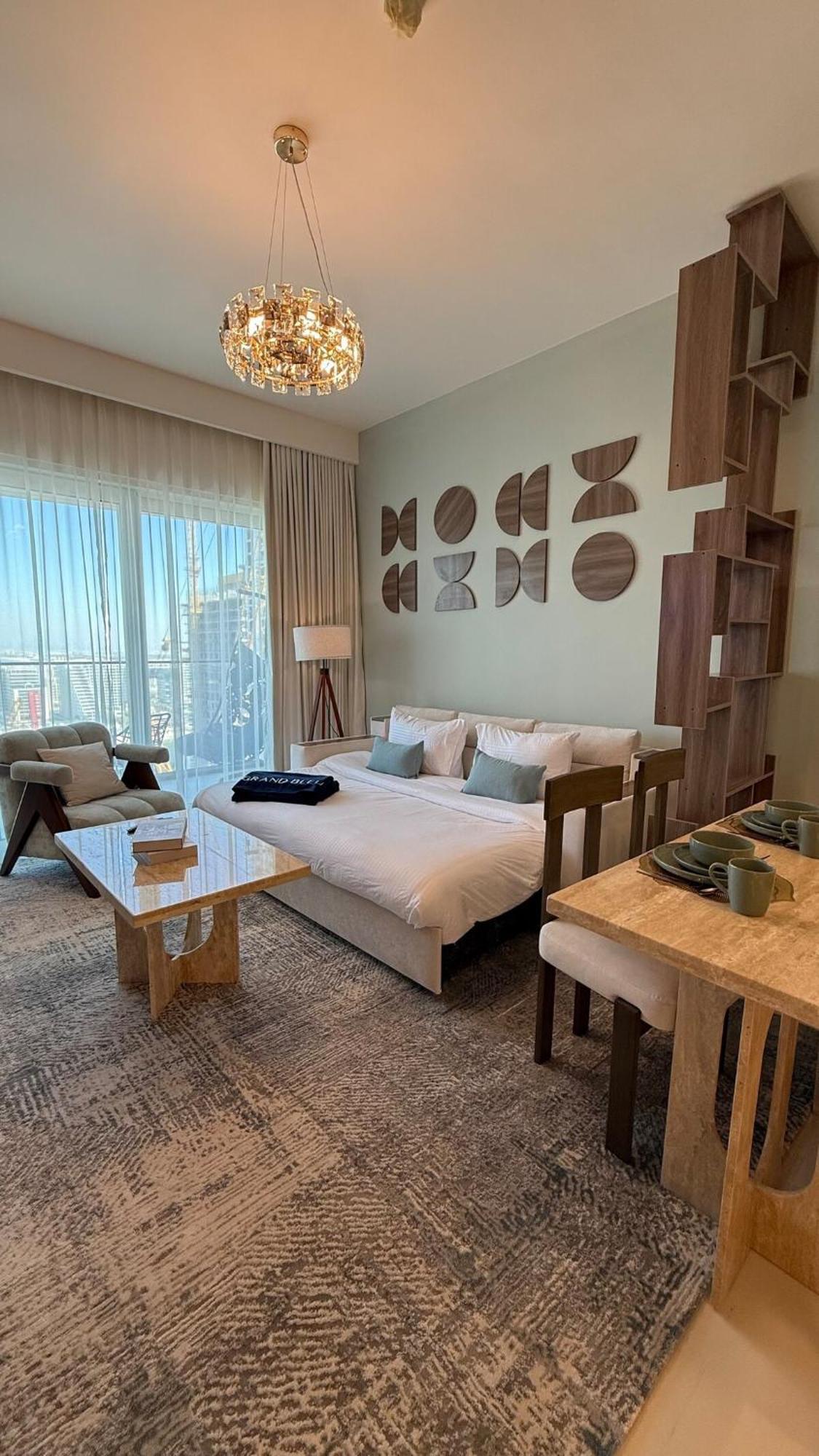 Seaside Elegance 1br At Emaar Beachfront Apartment Dubai