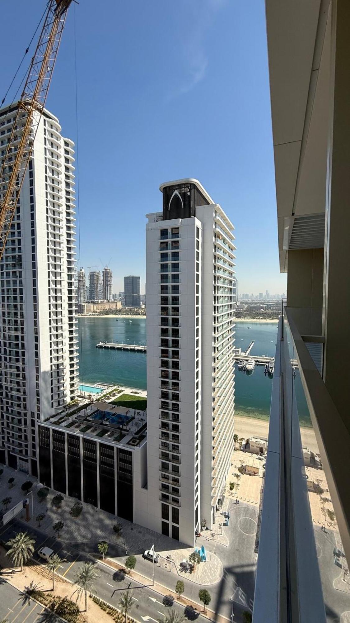 Seaside Elegance 1br At Emaar Beachfront *