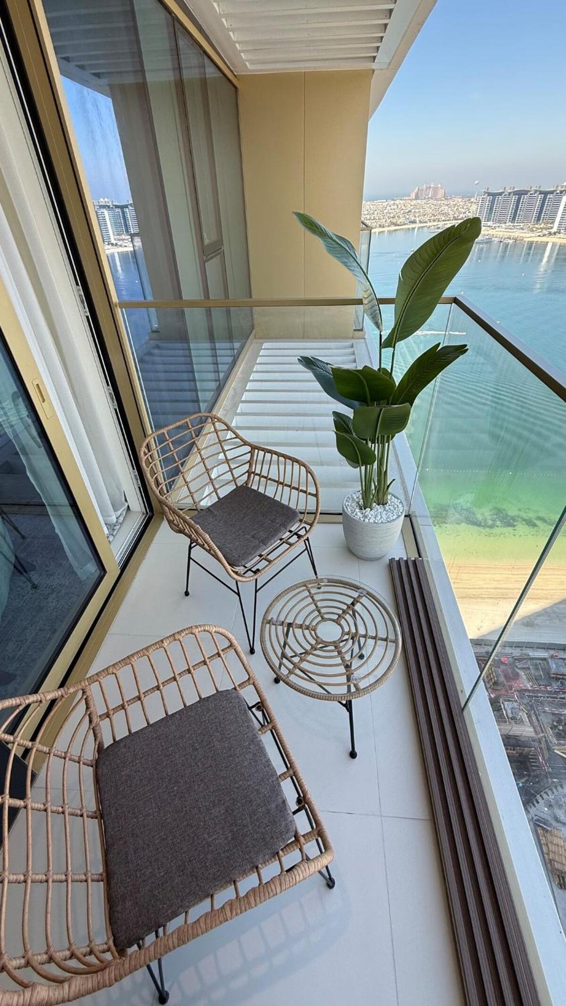 Apartment Seaside Elegance 1br At Emaar Beachfront Dubai