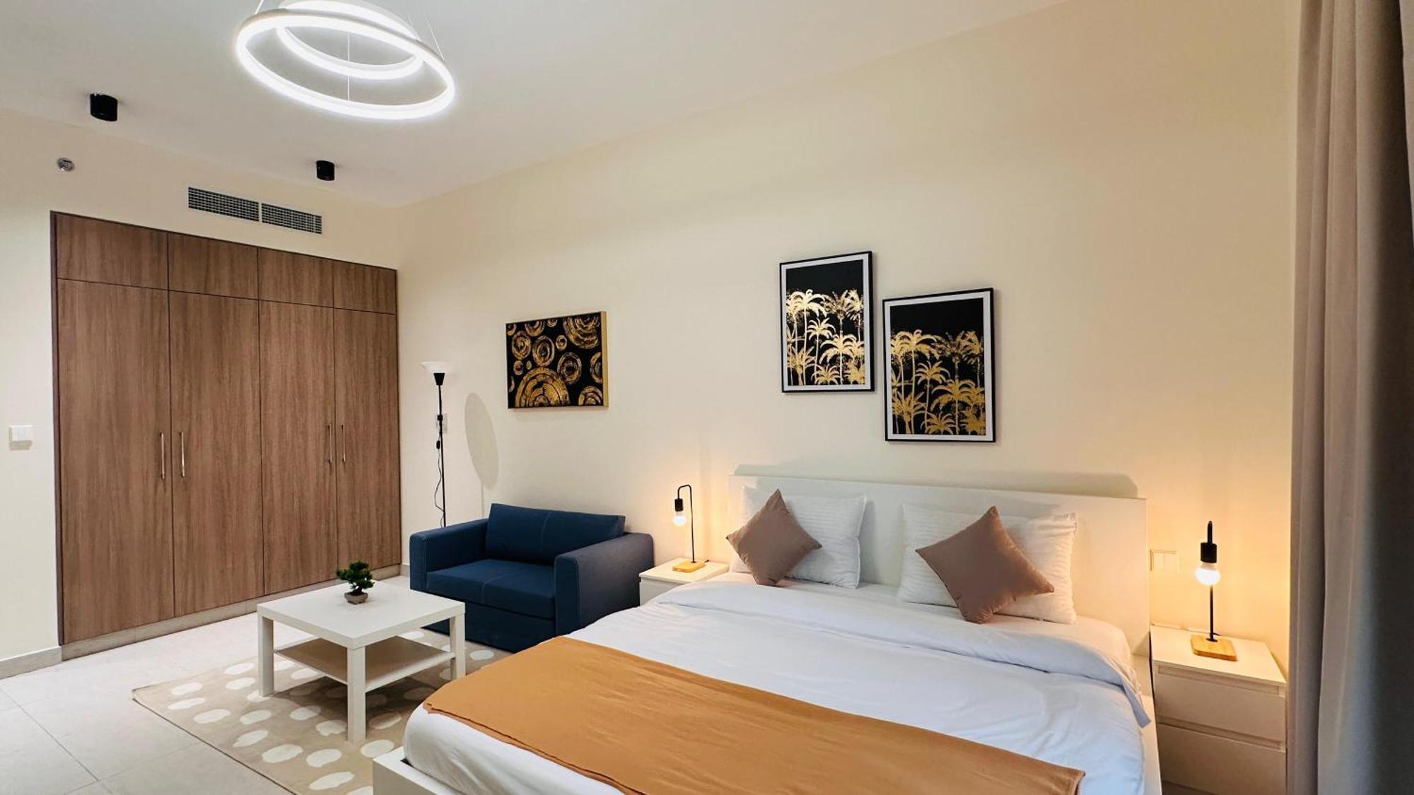 Homestay Dancenter Retreat Sheikh Zayed Road