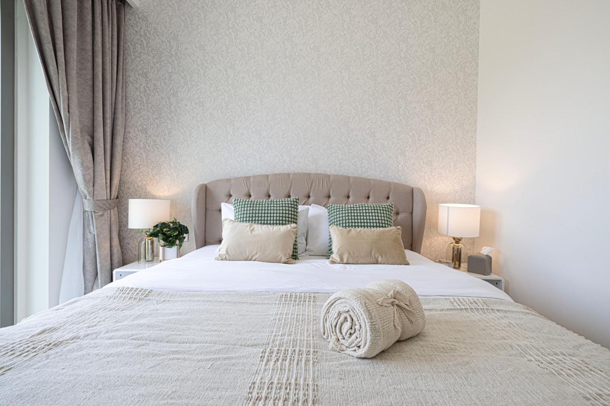 Beautiful 2br - Burj Views And Mall Connection * Dubai