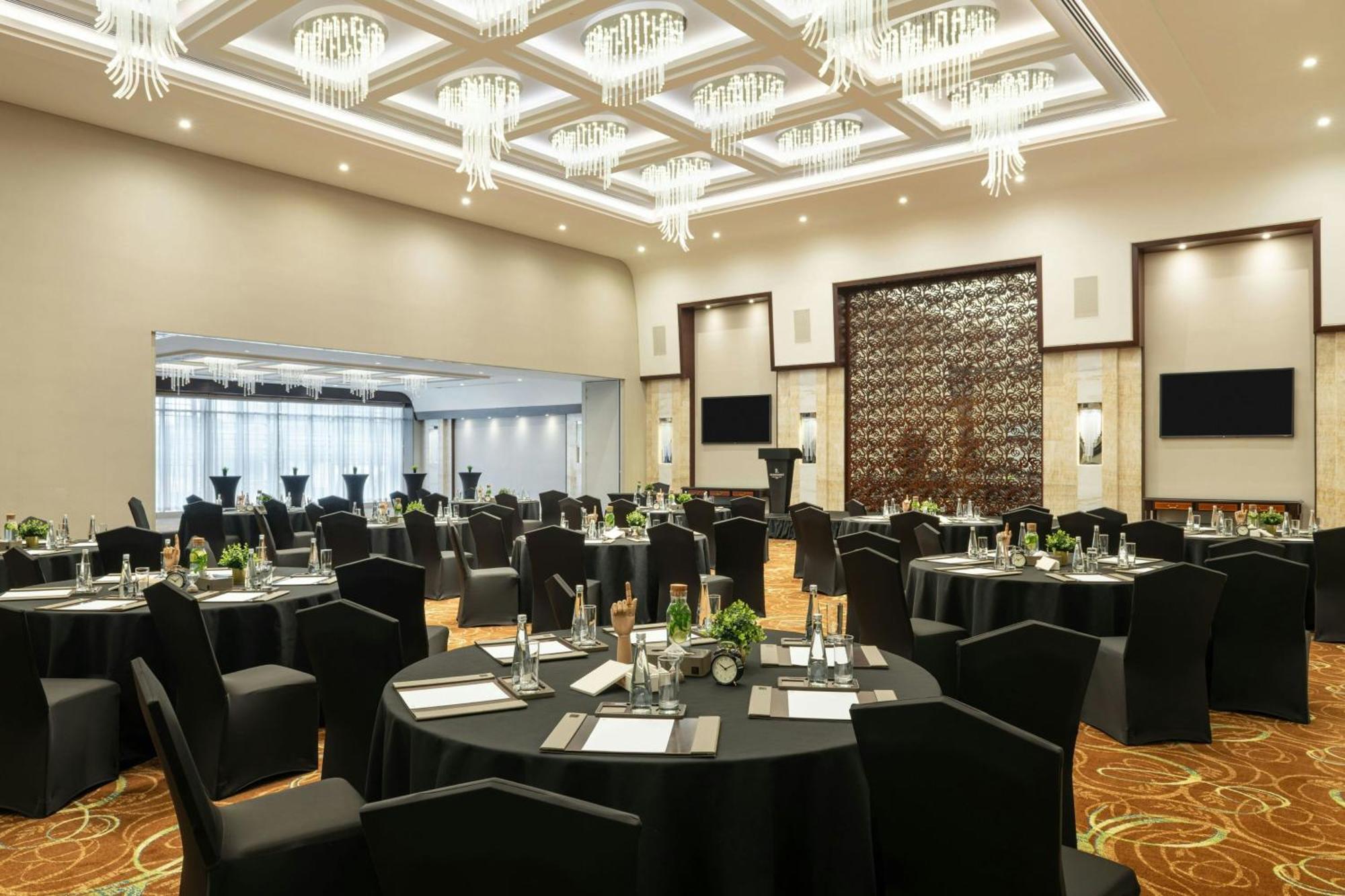 Renaissance Business Bay Hotel, 5* Dubai