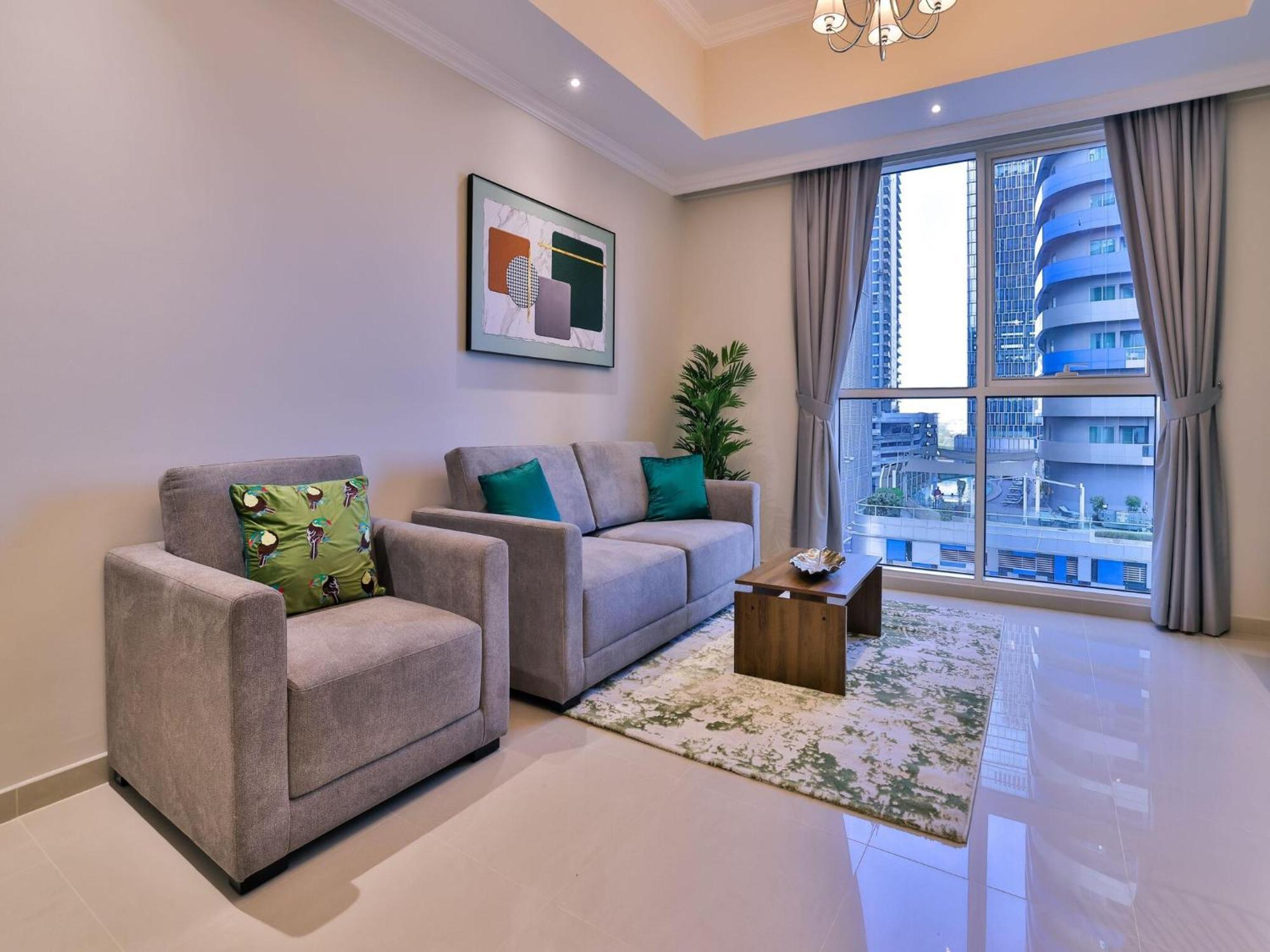 Luxe Near Mall Burj Khalifa Pool Gym Parking Dubai