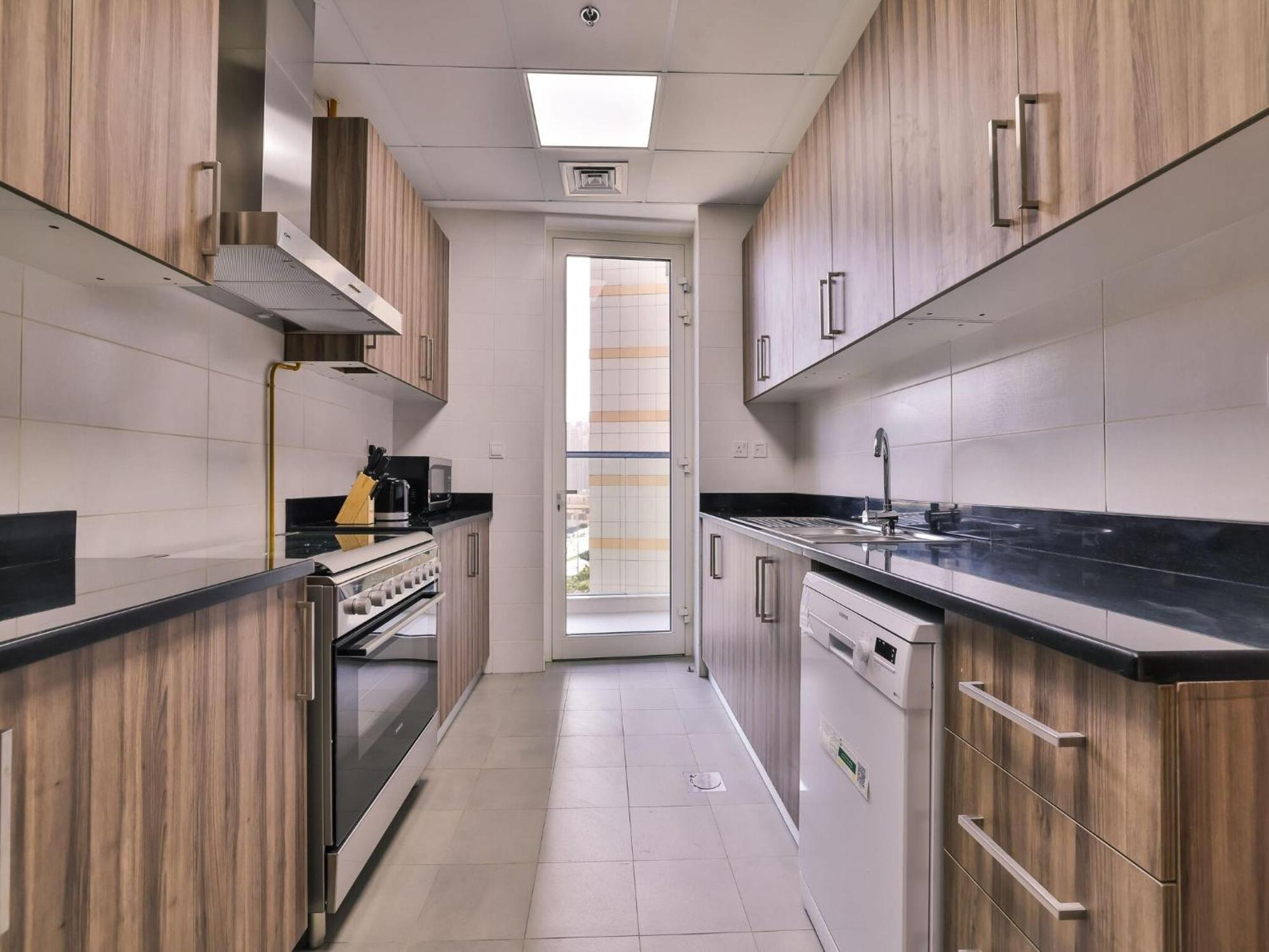 Apartment Luxe Near Mall Burj Khalifa Pool Gym Parking *