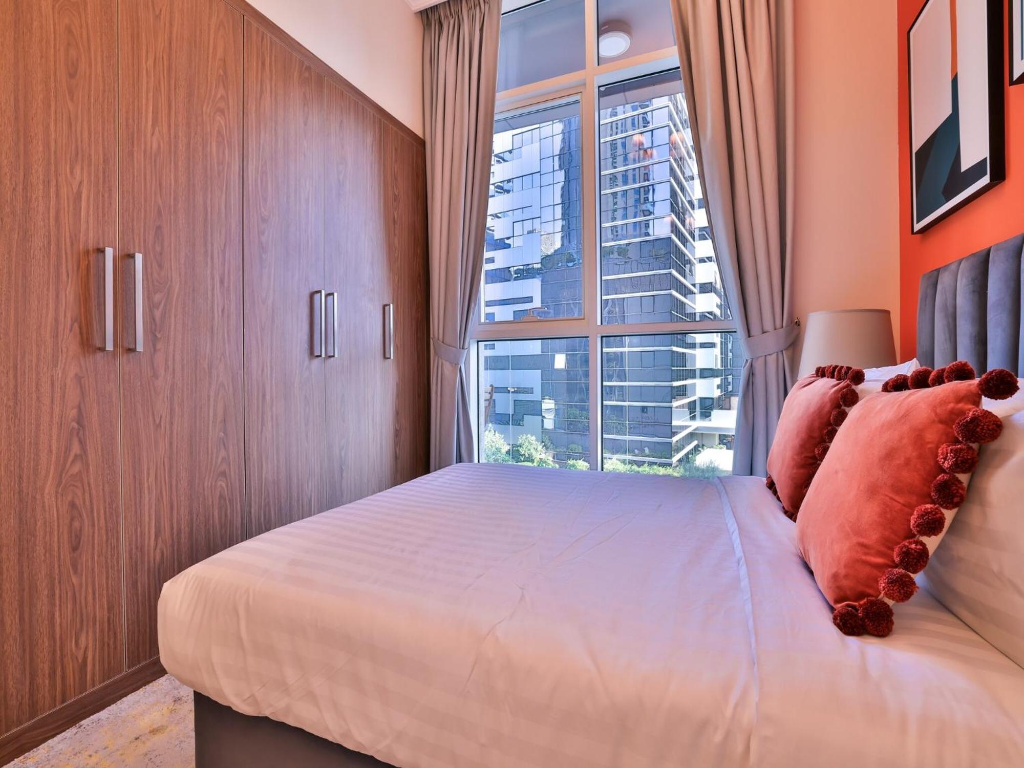 Luxe Near Mall Burj Khalifa Pool Gym Parking *